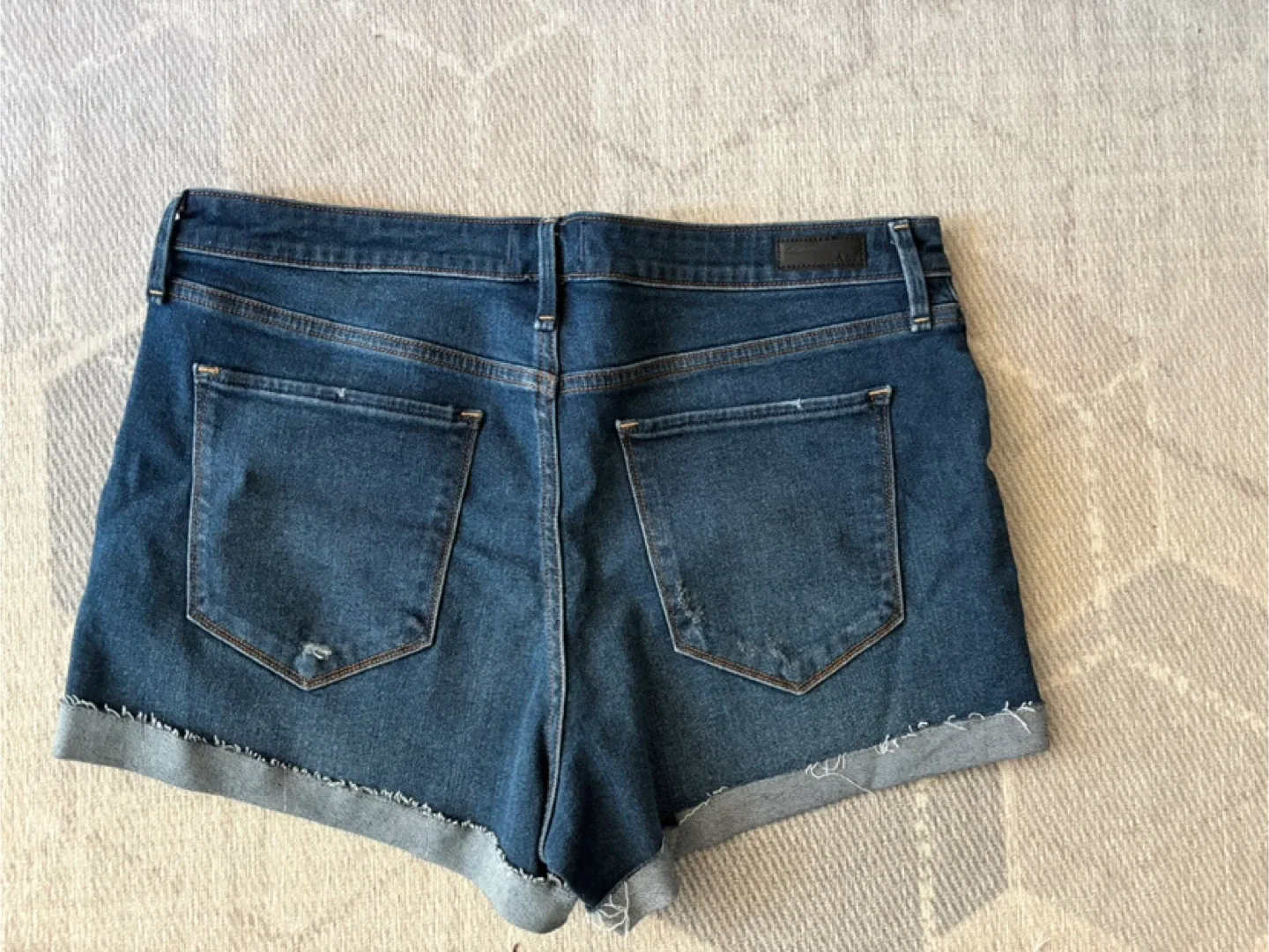 Abercrombie & Fitch Shorts - Size 12 image indicator(3)