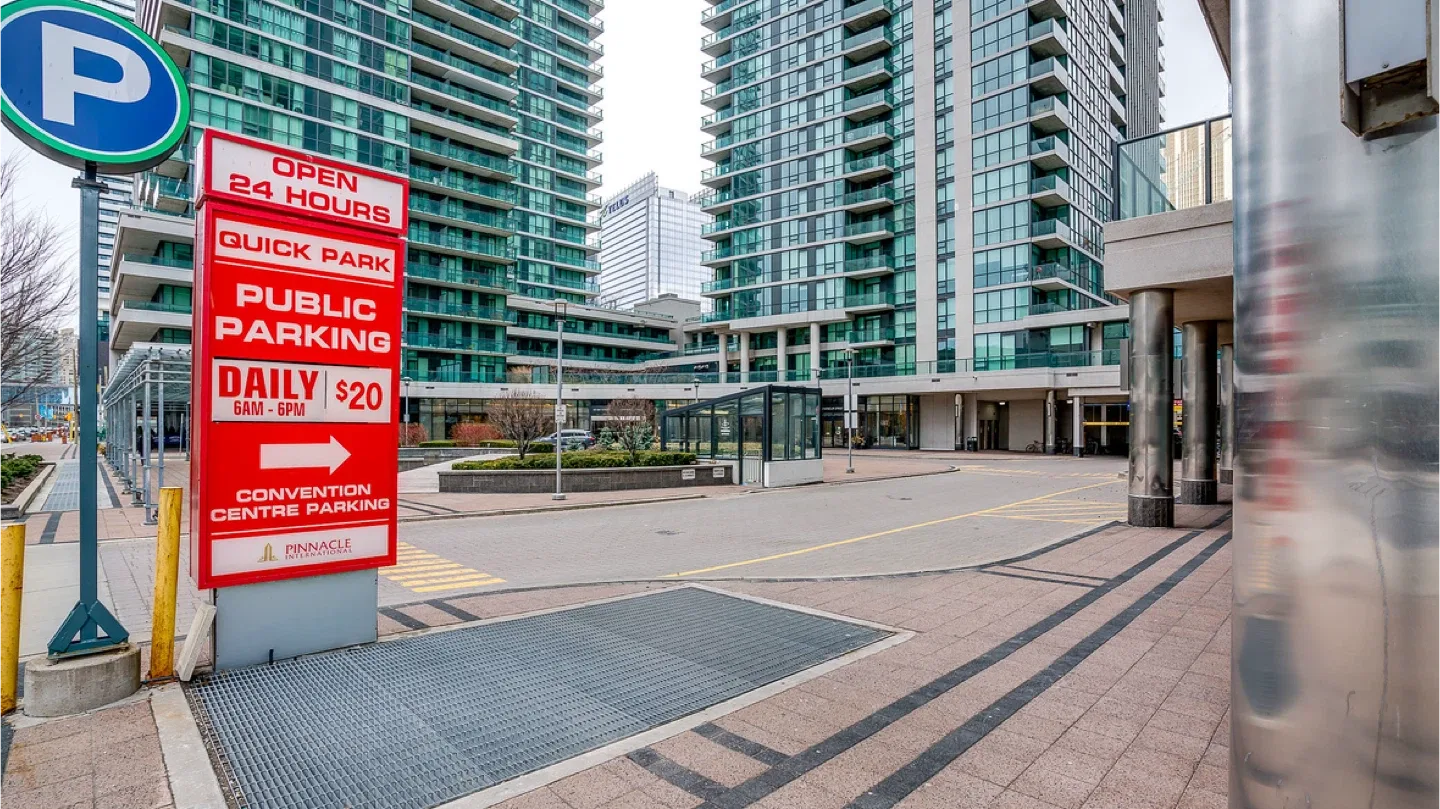 Prime Downtown Parking at 18 Harbour Street thumbnail