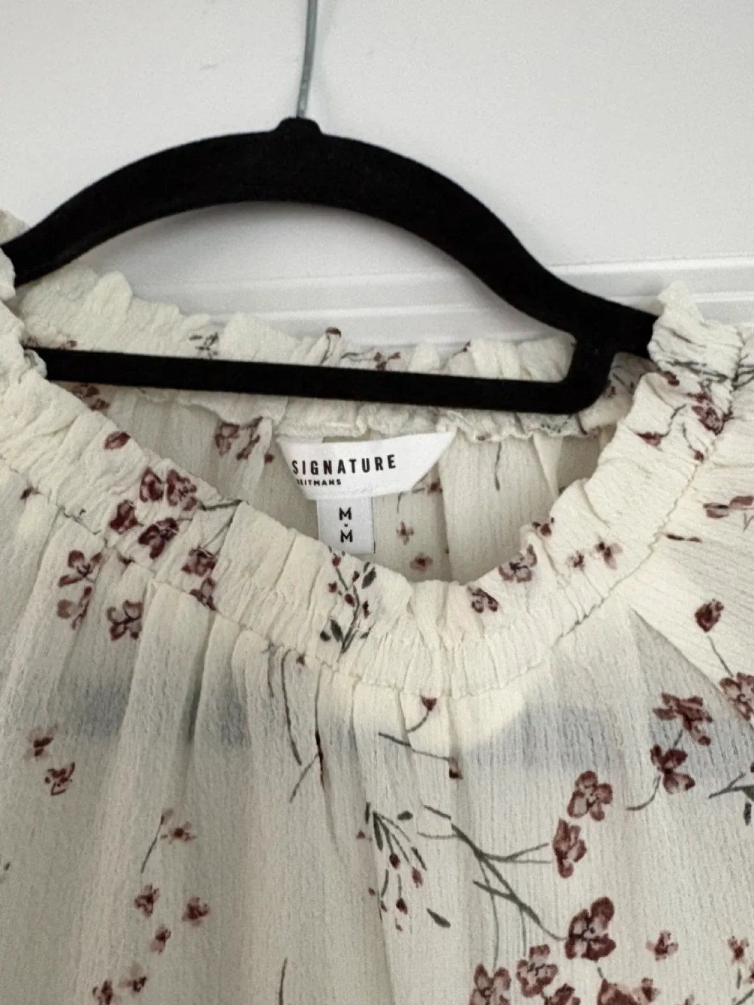 Reitmans Floral Blouse - Size M image indicator(2)
