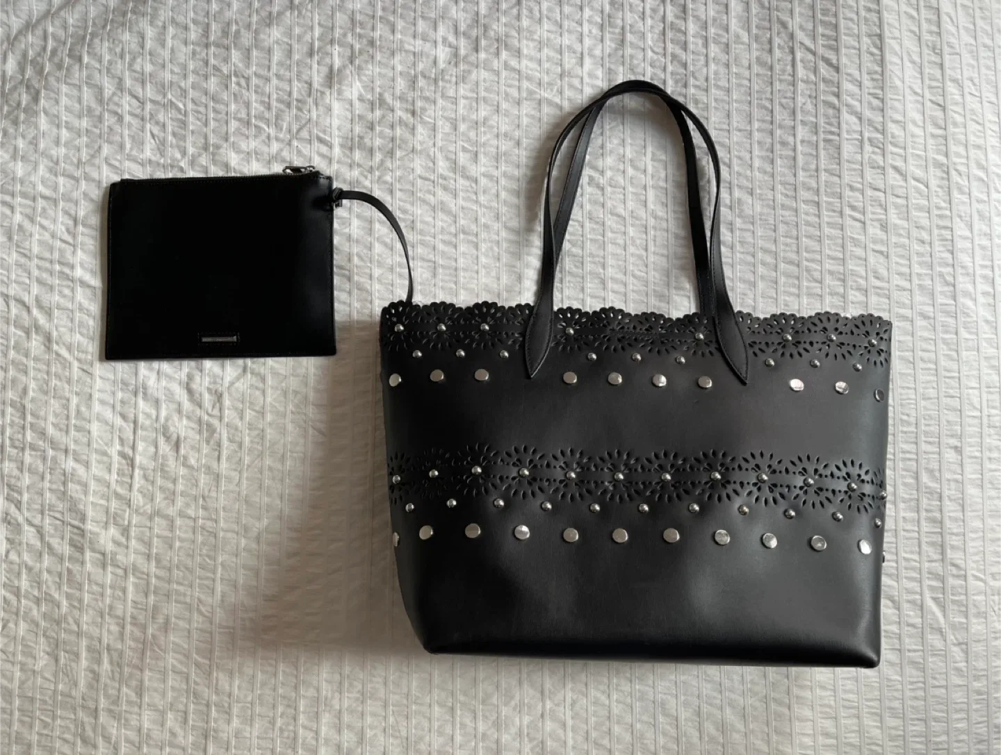 Rebecca Minkoff Black Leather Tote Bag with Detachable Pouch image indicator(2)