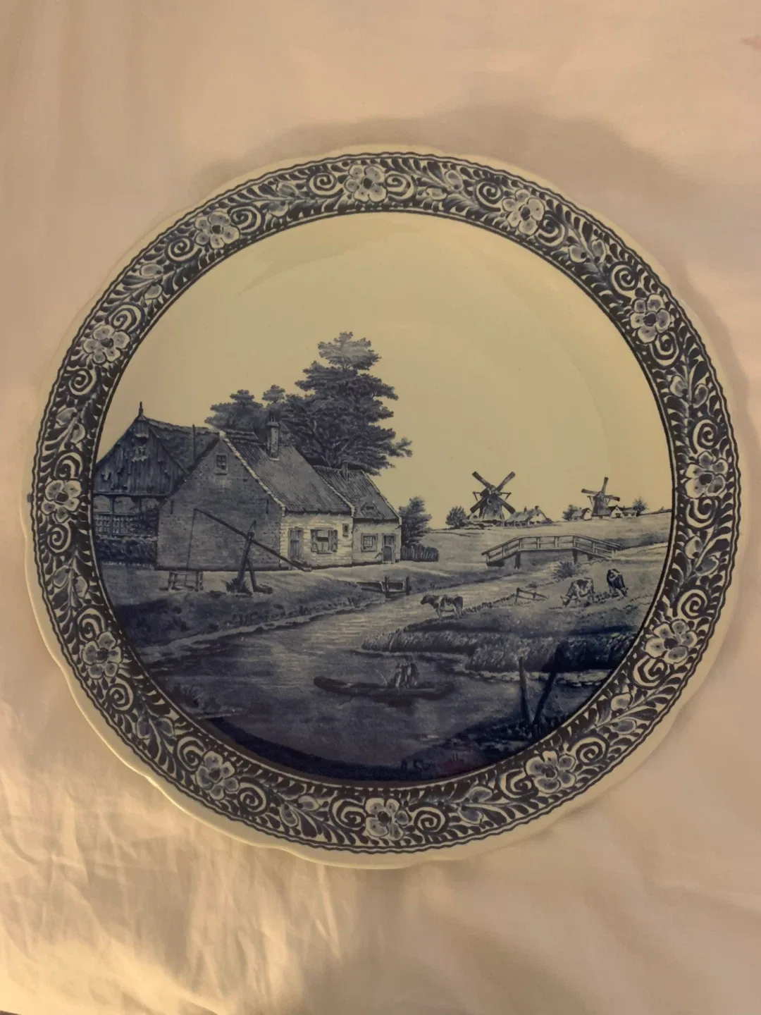 Vintage Royal Boch Delft Wall Plate image indicator(6)