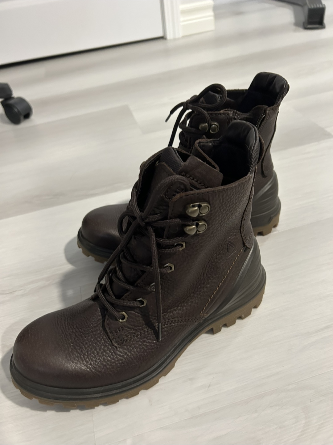 Ecco Brown Leather Ankle Boots - Size 7.5 US - photo 4