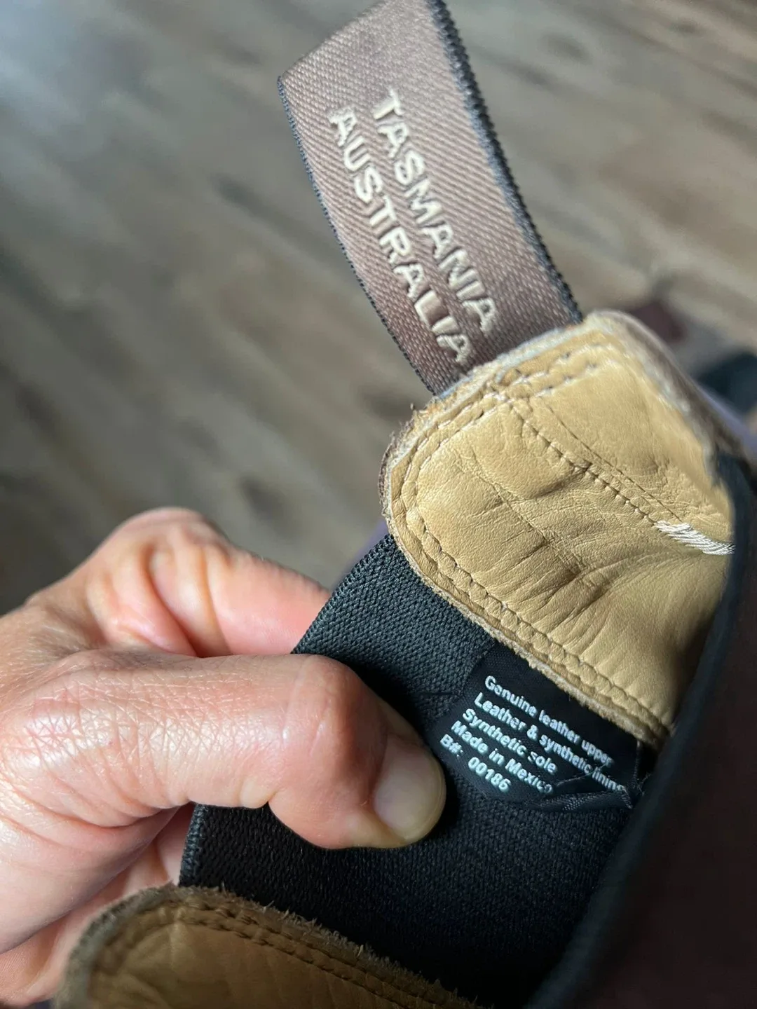 Blundstone boots, size 5.5 image indicator(5)