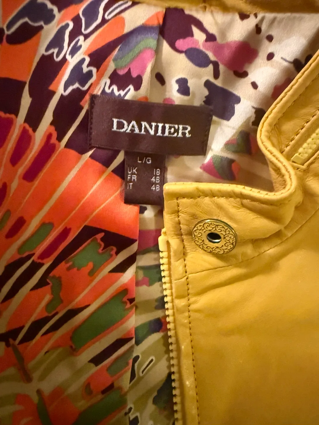 Women's Danier Leather Jacket - Size L/G image indicator(5)