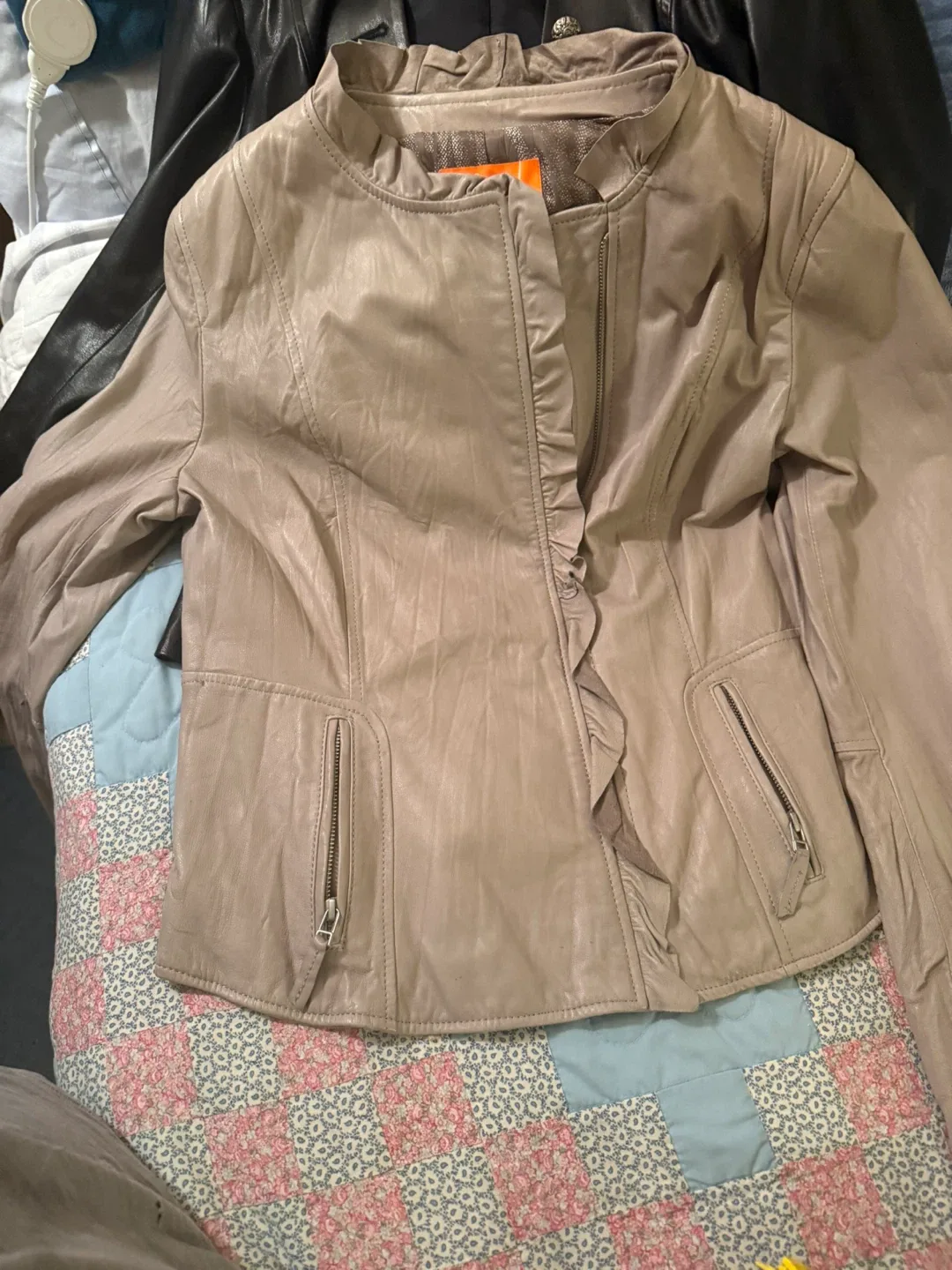 Women's Danier Leather Jacket - Size L/G image indicator(8)