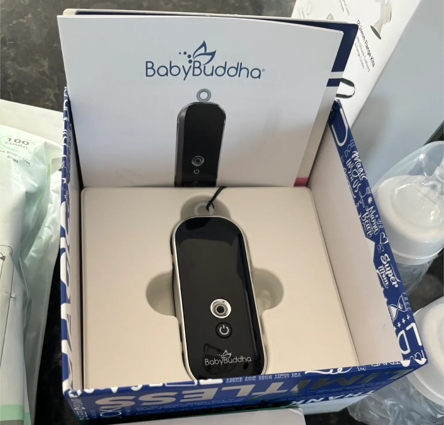 Baby Buddha Breast Pump + Motif Breastmilk Storage Bags image indicator(2)