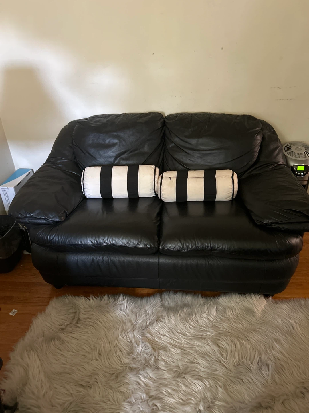 Black Leather Sofa and Loveseat Set - photo 3