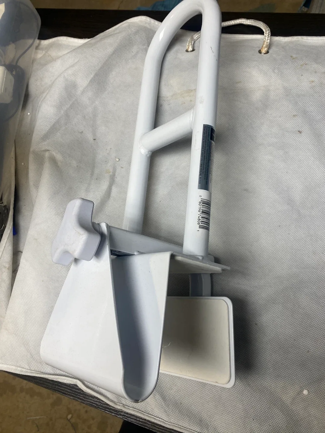 Adjustable Tub Grab Bar - White image indicator(6)