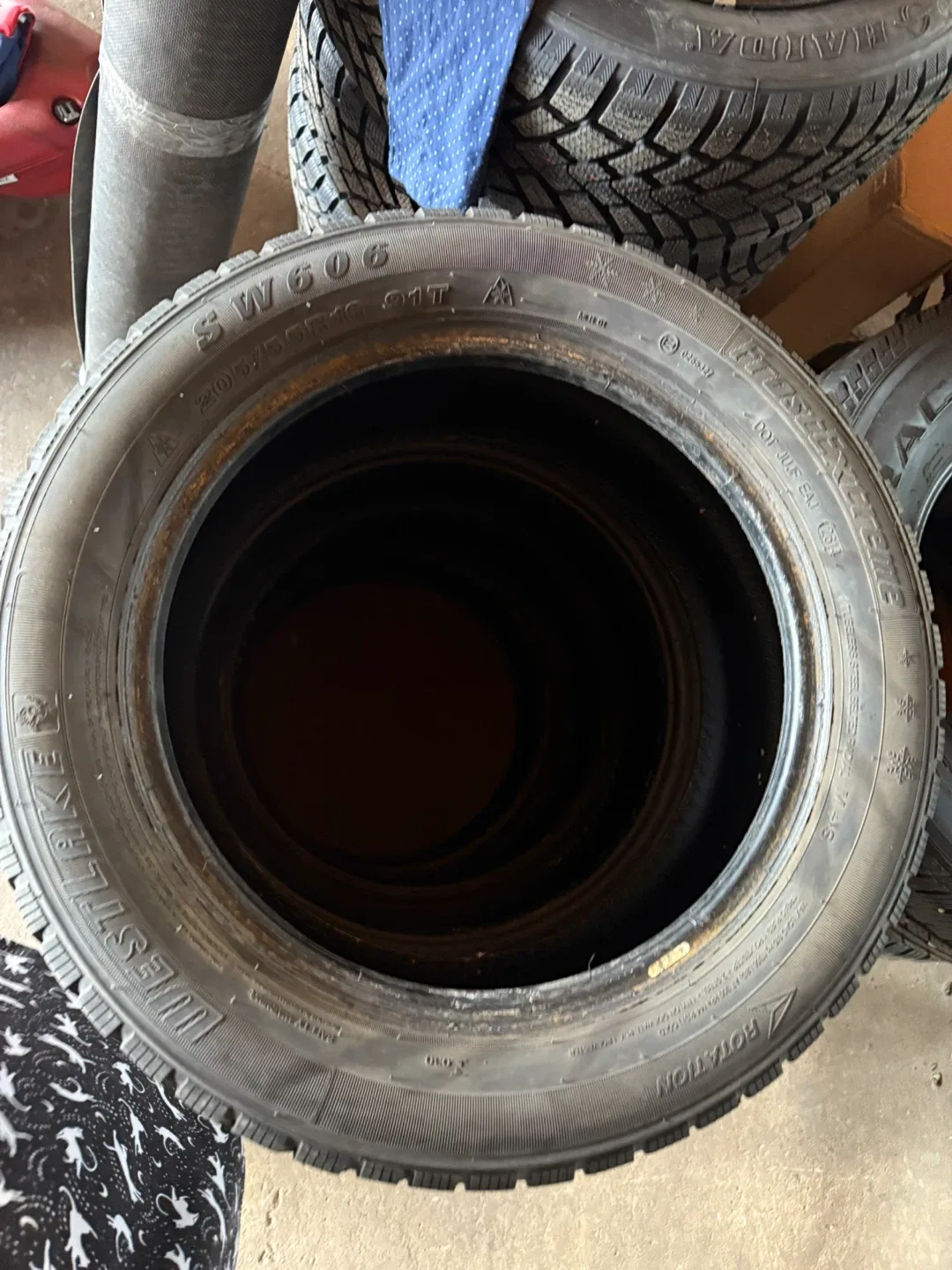 Westlake Snowmaster SW606 Winter Tires - 205/55R16 $200 all image indicator(8)