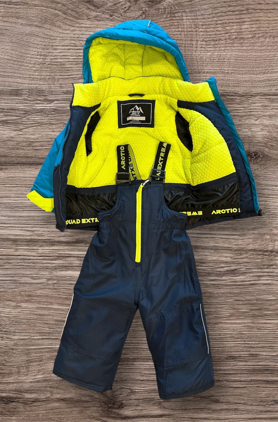 Arctic Squad Kids' Snowsuit - Sz 2T+ Kolbi Mittens as a gift! - photo 2