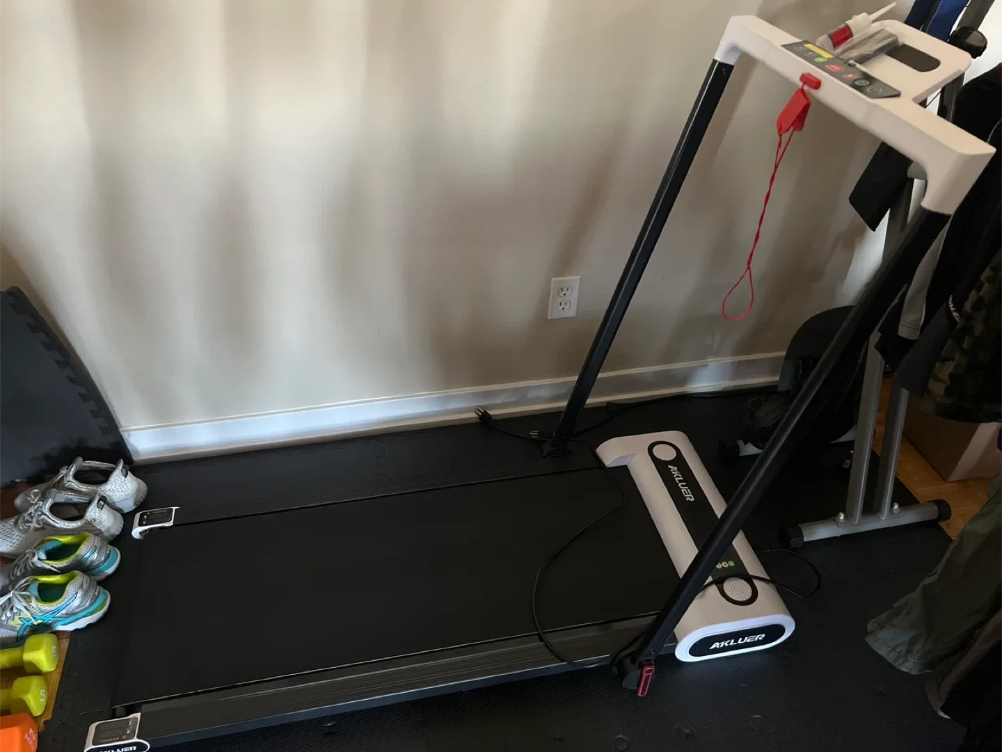 AKLUER Walking Pad Treadmill - Like New! thumbnail