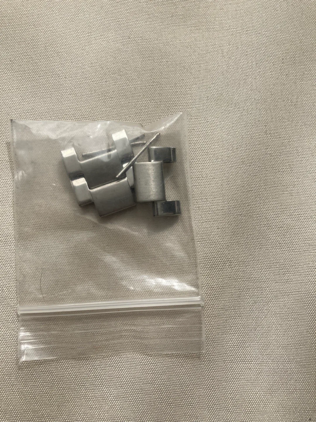 Armani Exchange Watch image indicator(3)