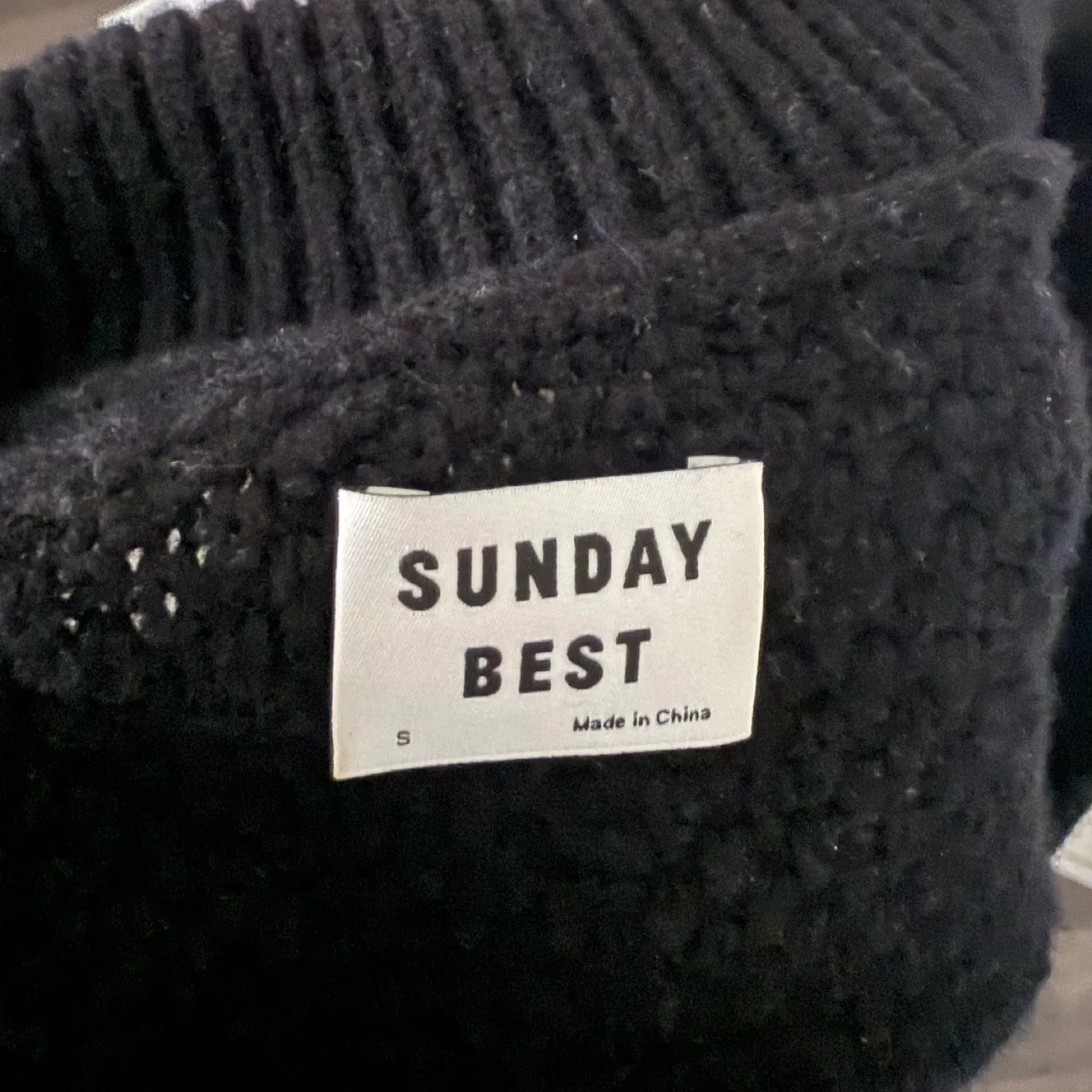 ARITZIA Sweater image indicator(3)