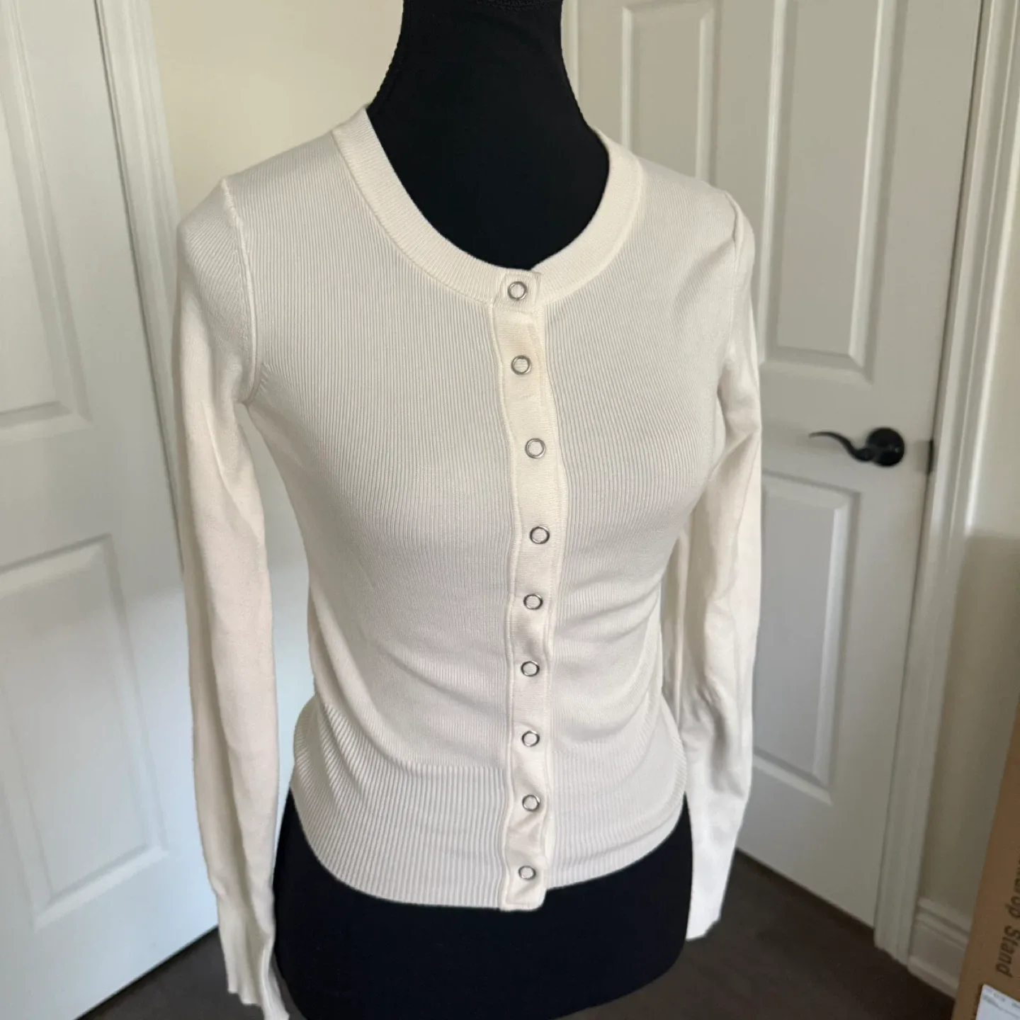 White cardigan/ sweater thumbnail