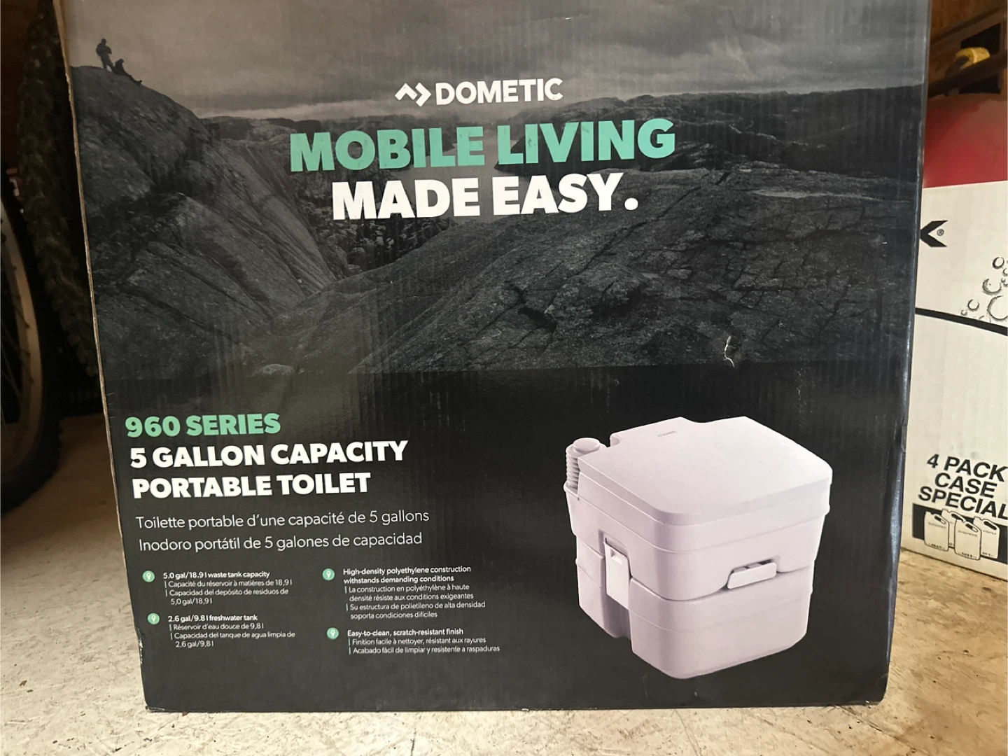 Dometic 960 Series 5 Gallon Portable Toilet - photo 2