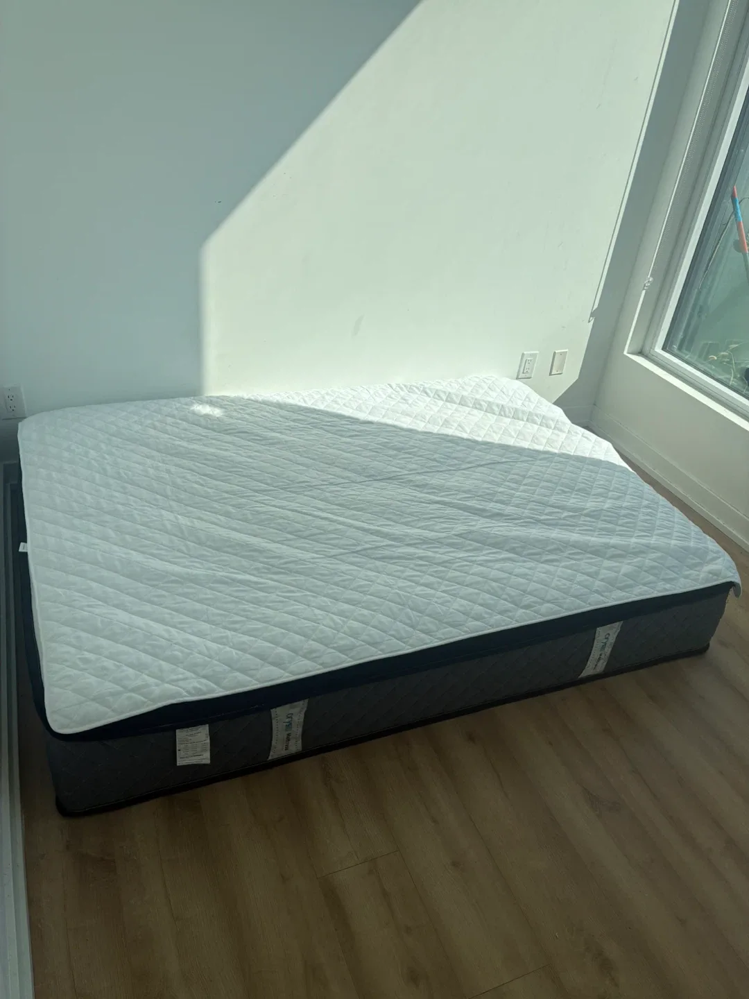 Full Mattress, Crystli 12 Inch Mattress image indicator(3)