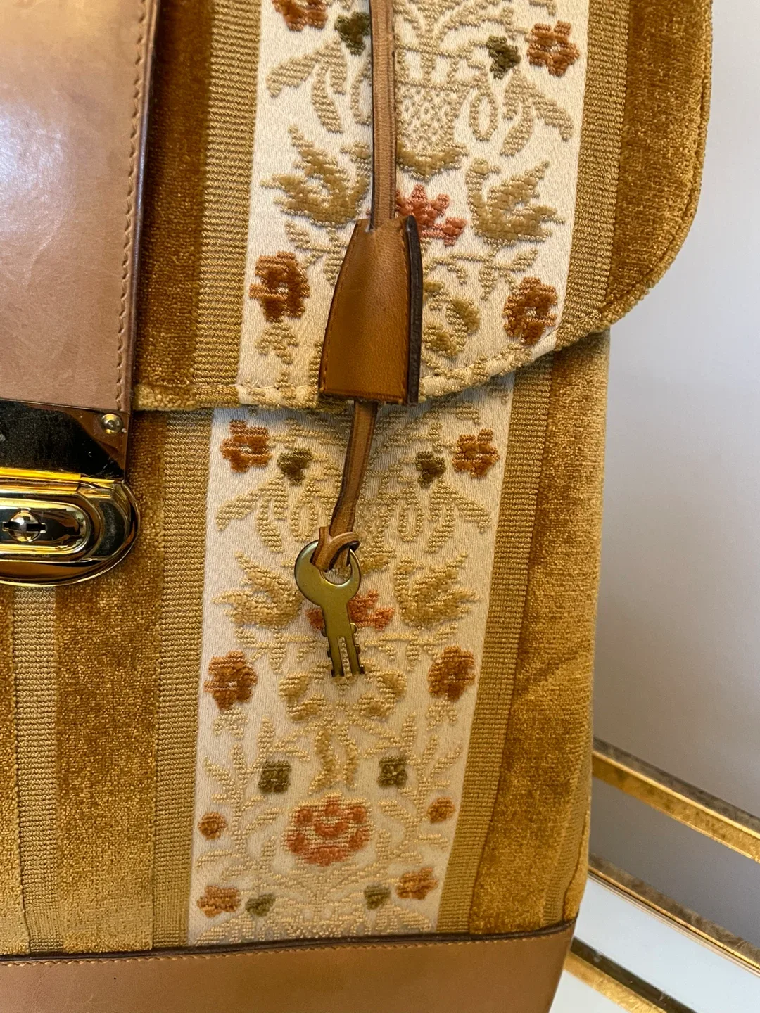 Vintage Floral Tapestry Luxury Handbag image indicator(6)