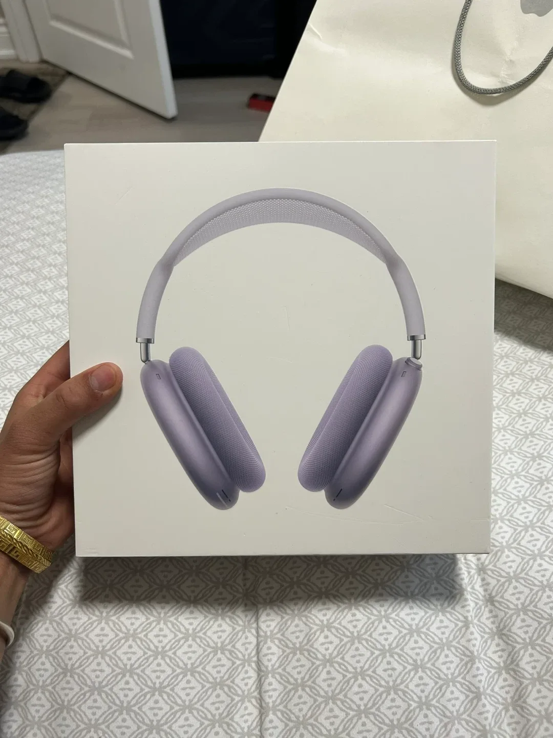 New Apple AirPods Max - Purple thumbnail