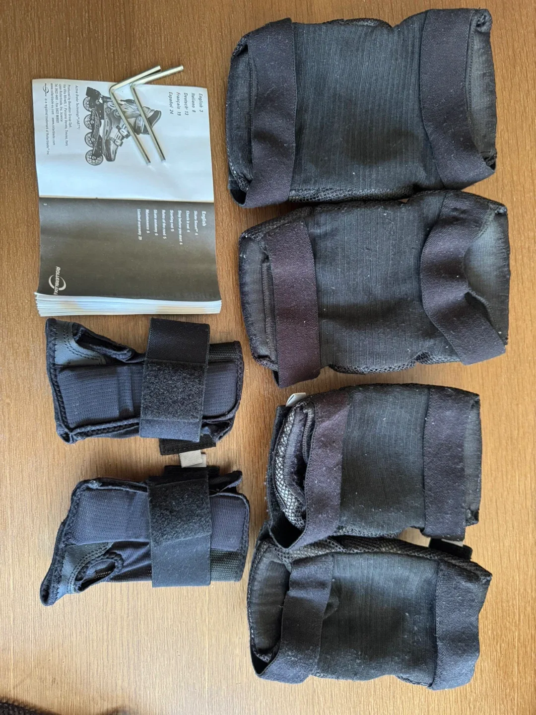 Oxygen Protective Gear Set - Wrist, Elbow, Knee Pads image indicator(2)