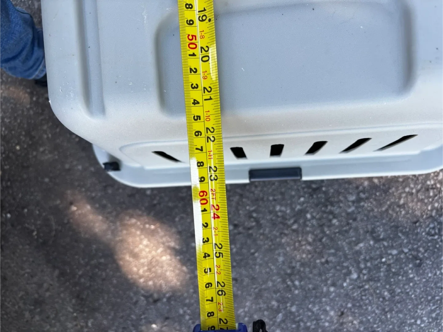 Pet Carrier - 24 inches/ super clean inside and out image indicator(5)