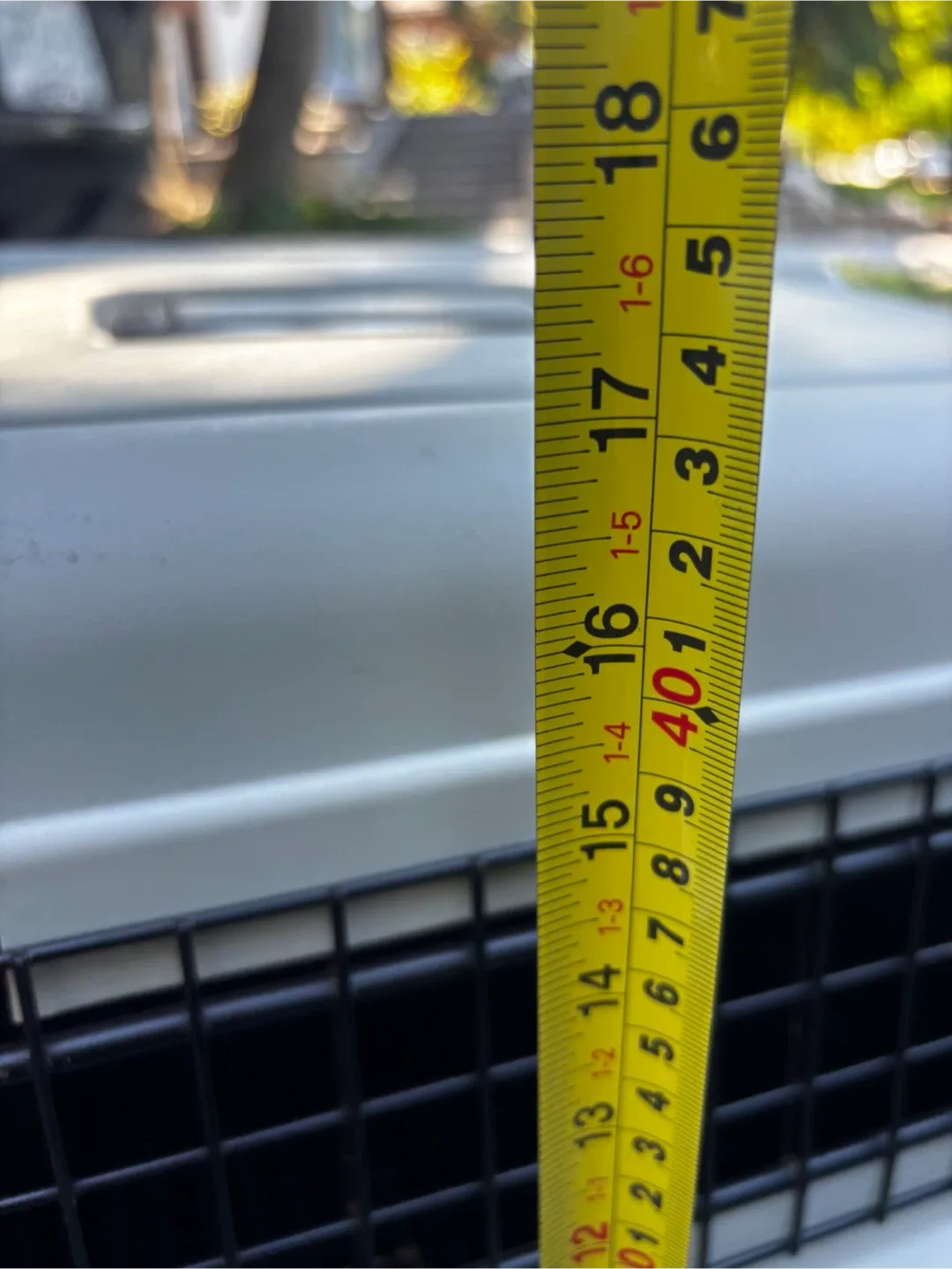 Pet Carrier - 24 inches/ super clean inside and out image indicator(8)