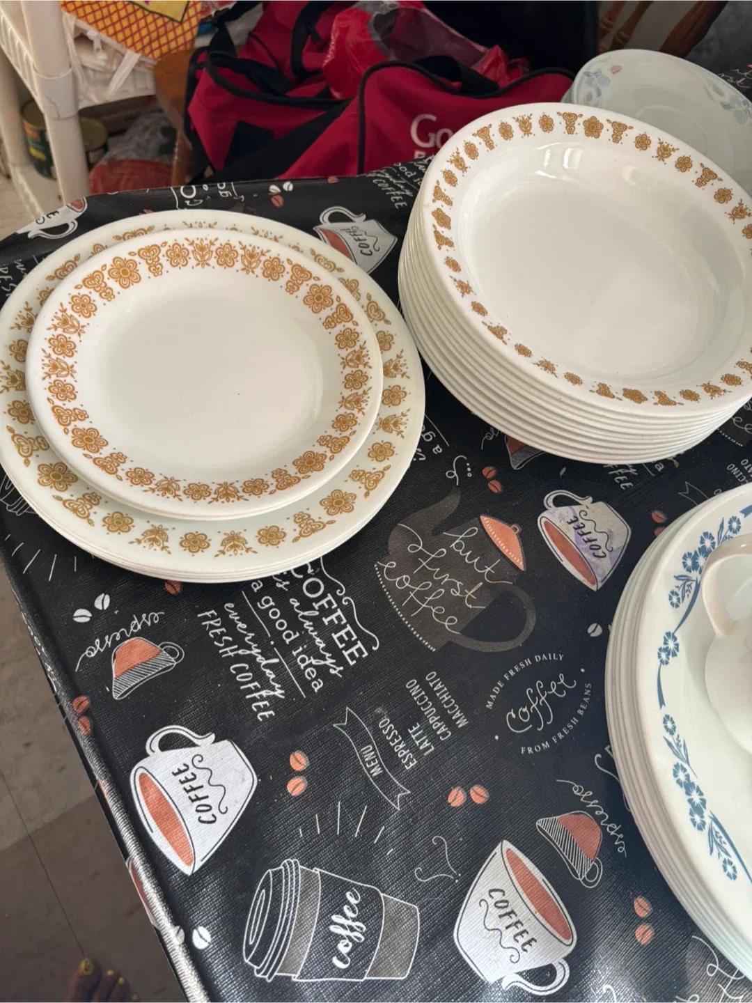 Corelle Dishes Set with Blue Floral Pattern image indicator(7)