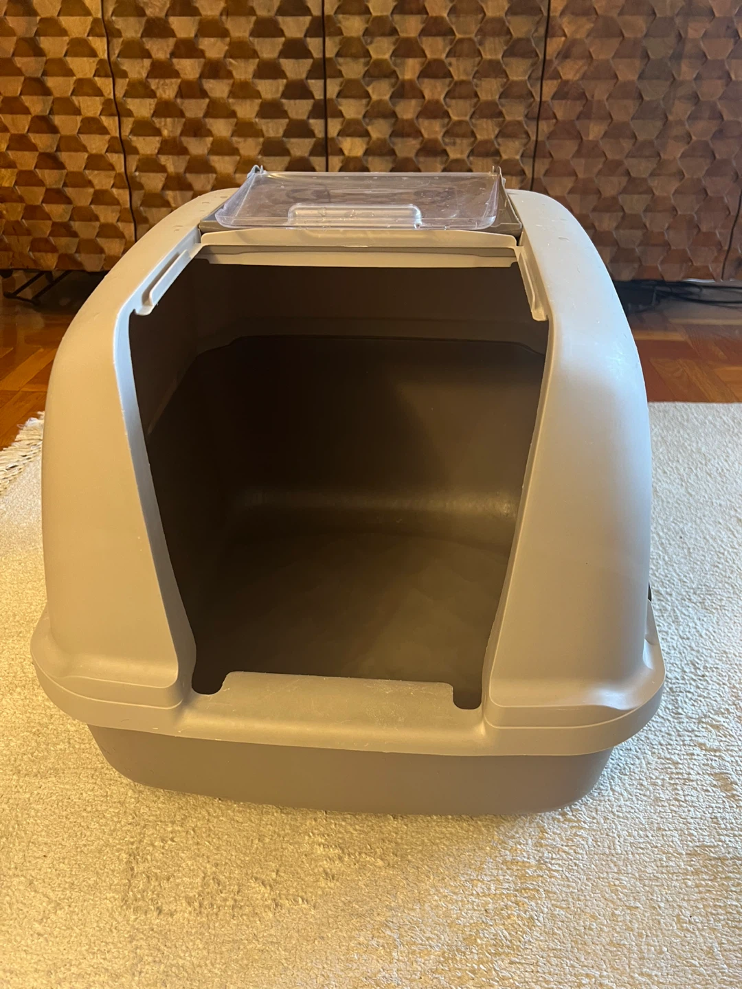 Large Clean Covered Cat Litter Box - photo 3