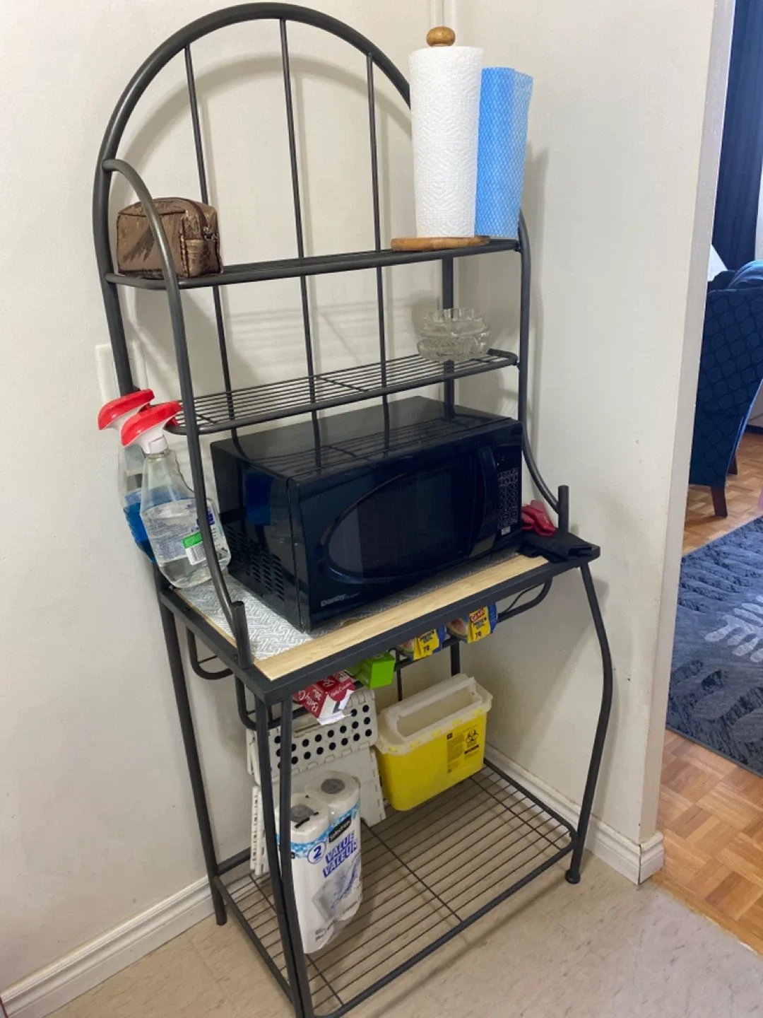 Metal Bakers Rack without Microwave thumbnail
