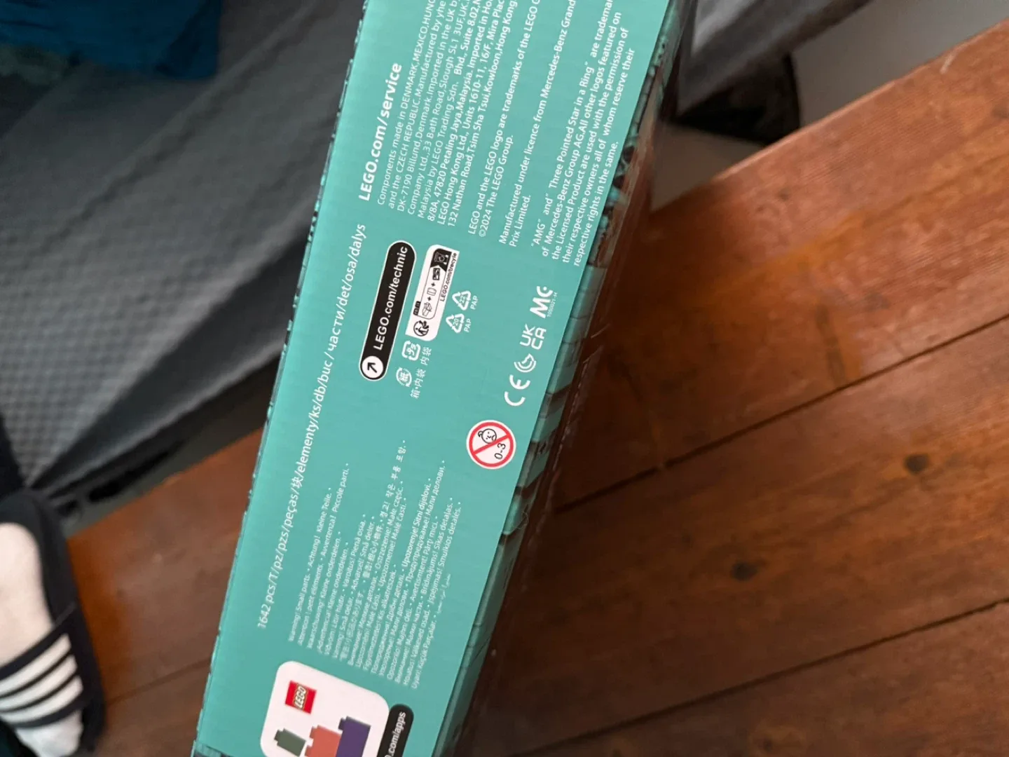 LEGO Technic Mercedes-AMG F1 W14 E Performance image indicator(3)