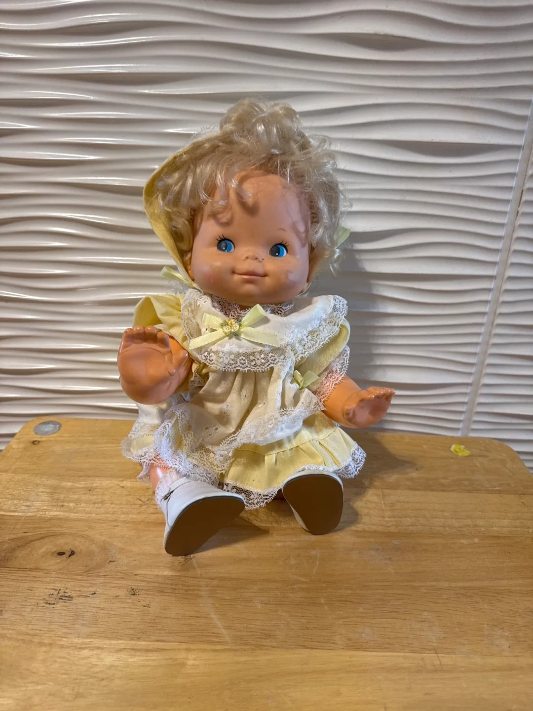 Vintage Baby that away Doll thumbnail