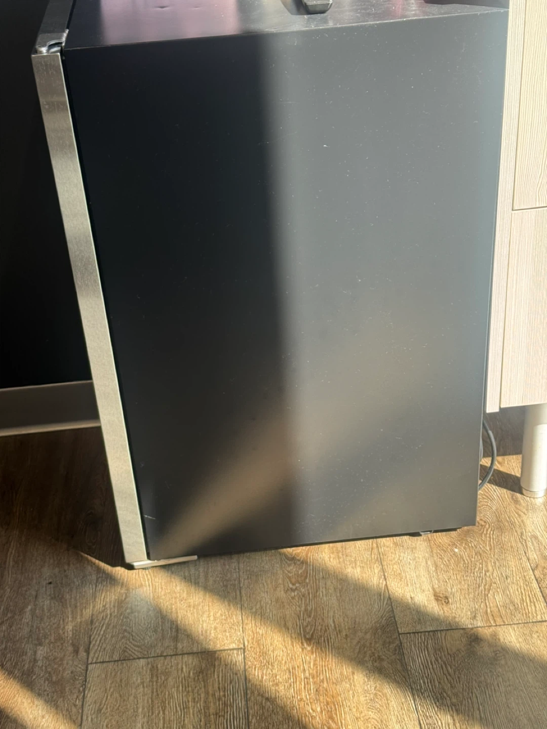 Phiestina Beverage Refrigerator - photo 2
