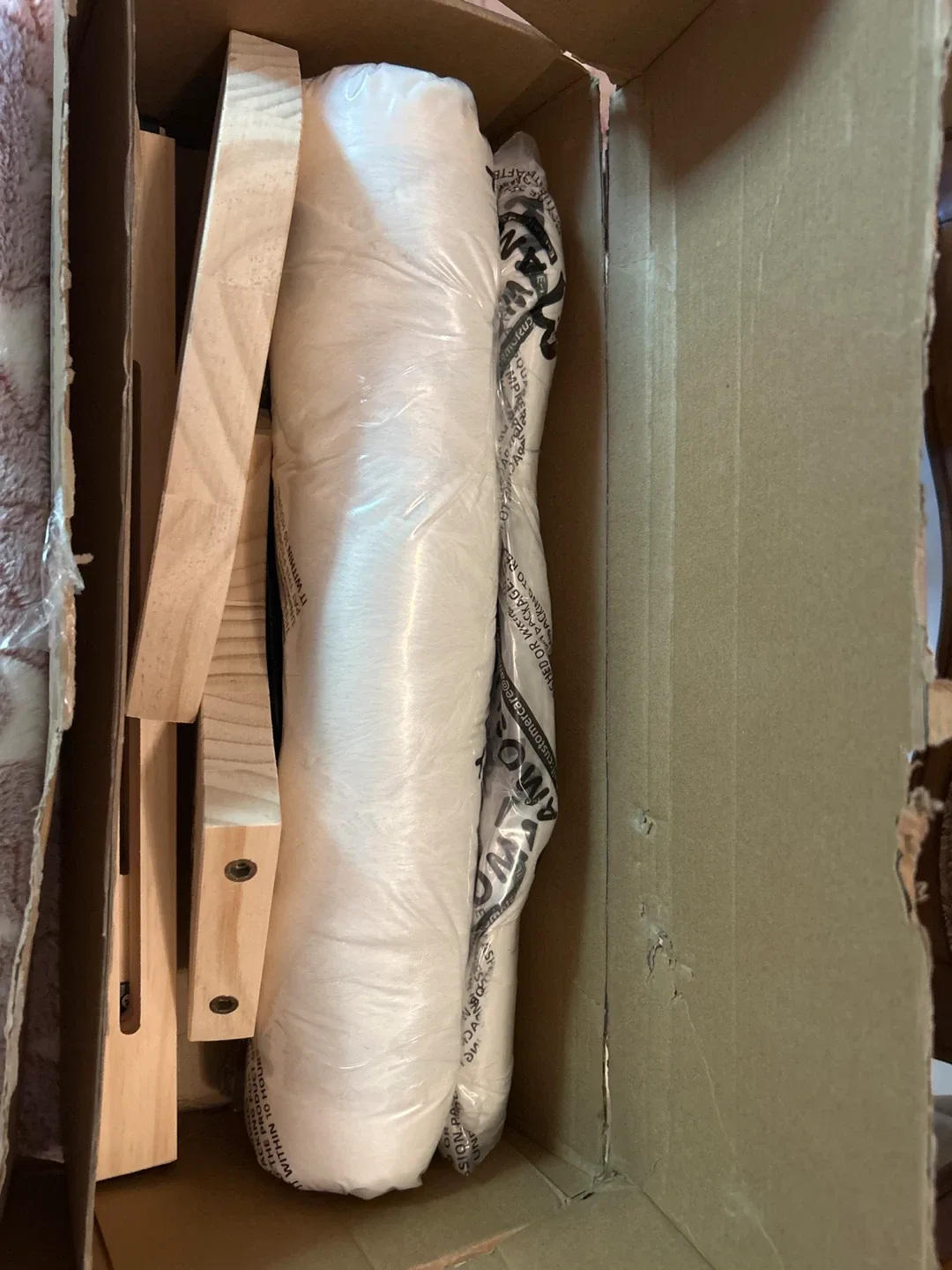 XL Cat Window Perch Bed image indicator(5)