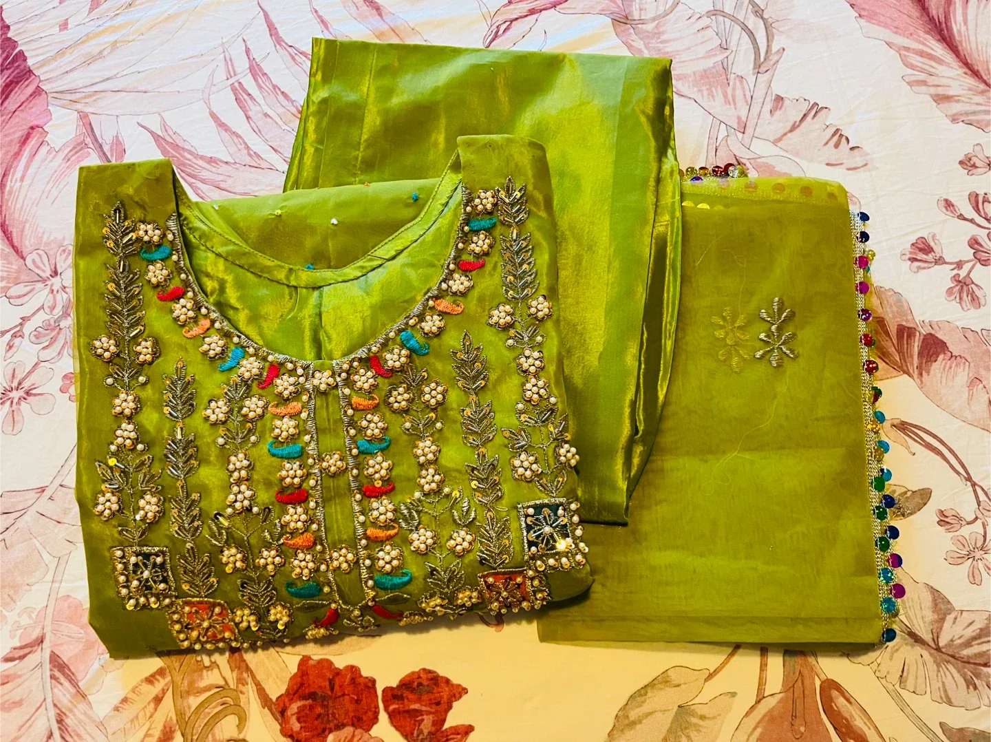 Organza 3pc suit new image indicator(6)