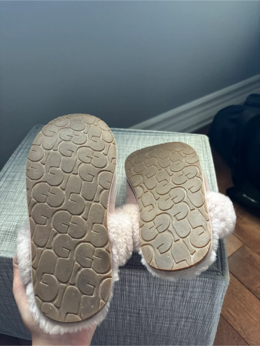 UGG Pink Scuffette II Slippers image indicator(4)