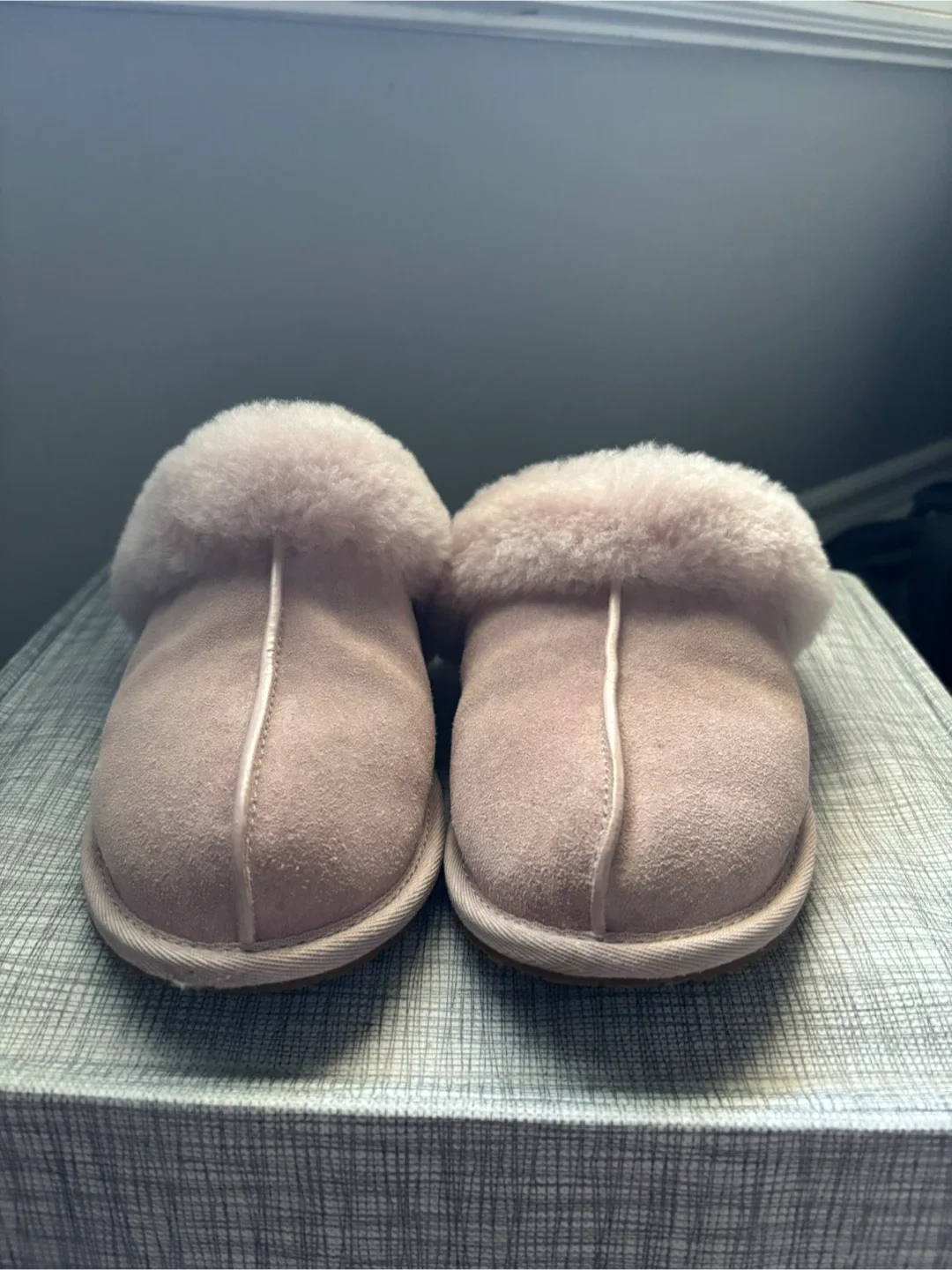 UGG Pink Scuffette II Slippers image indicator(2)