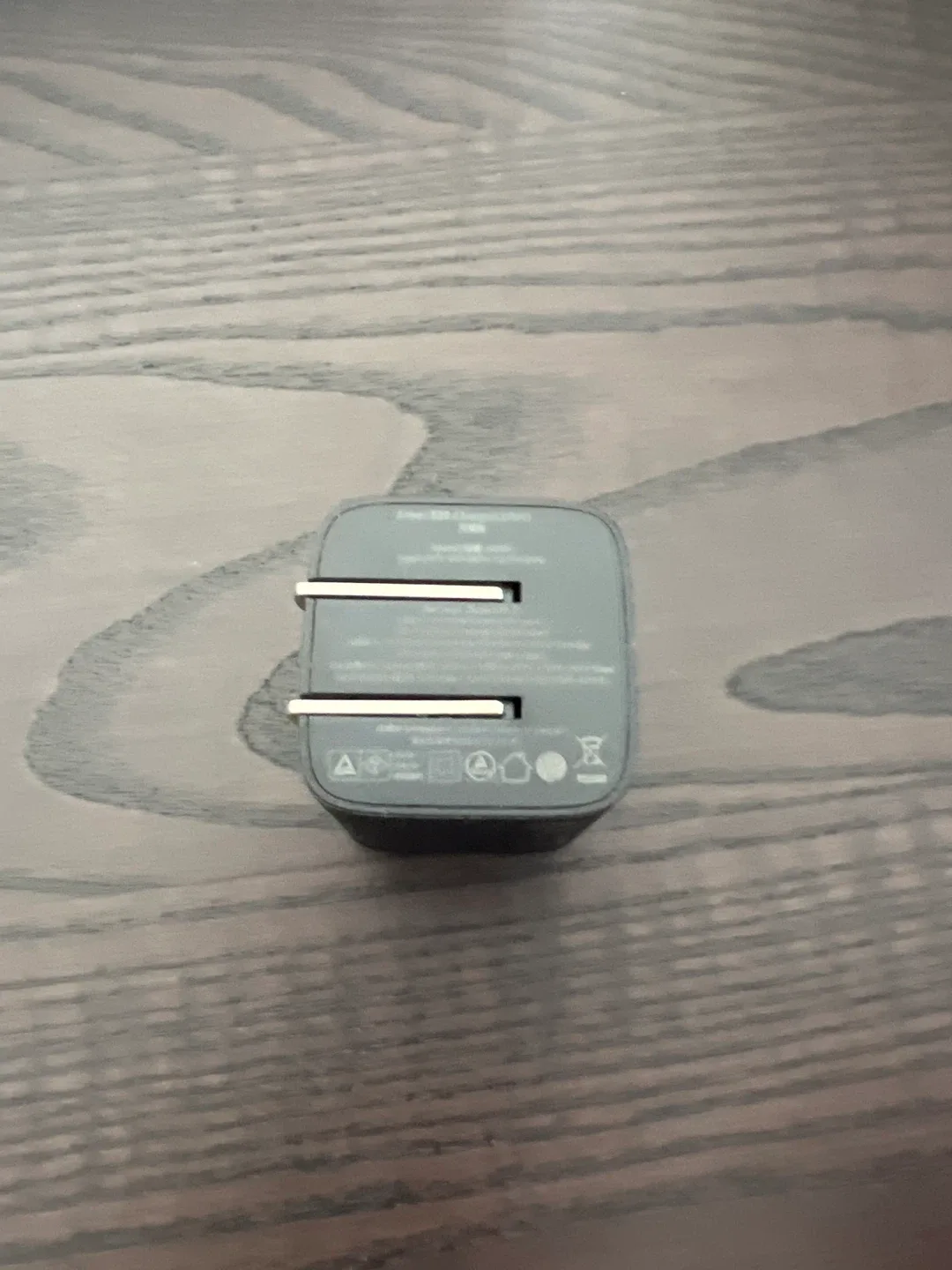 Anker 521 Charger (40W) - Like New! image indicator(2)