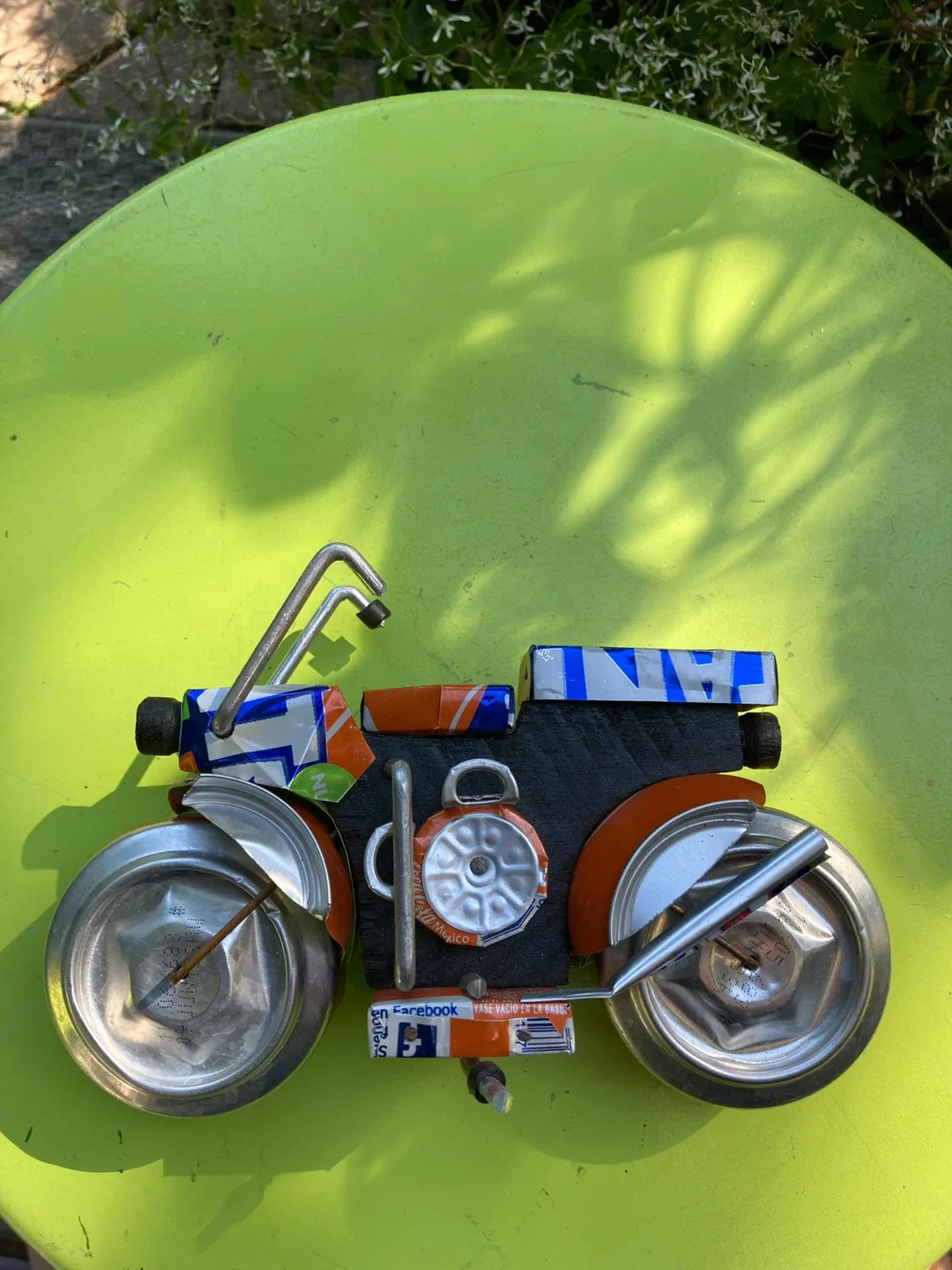 Handmade Soda Can Motorcycle Art image indicator(4)