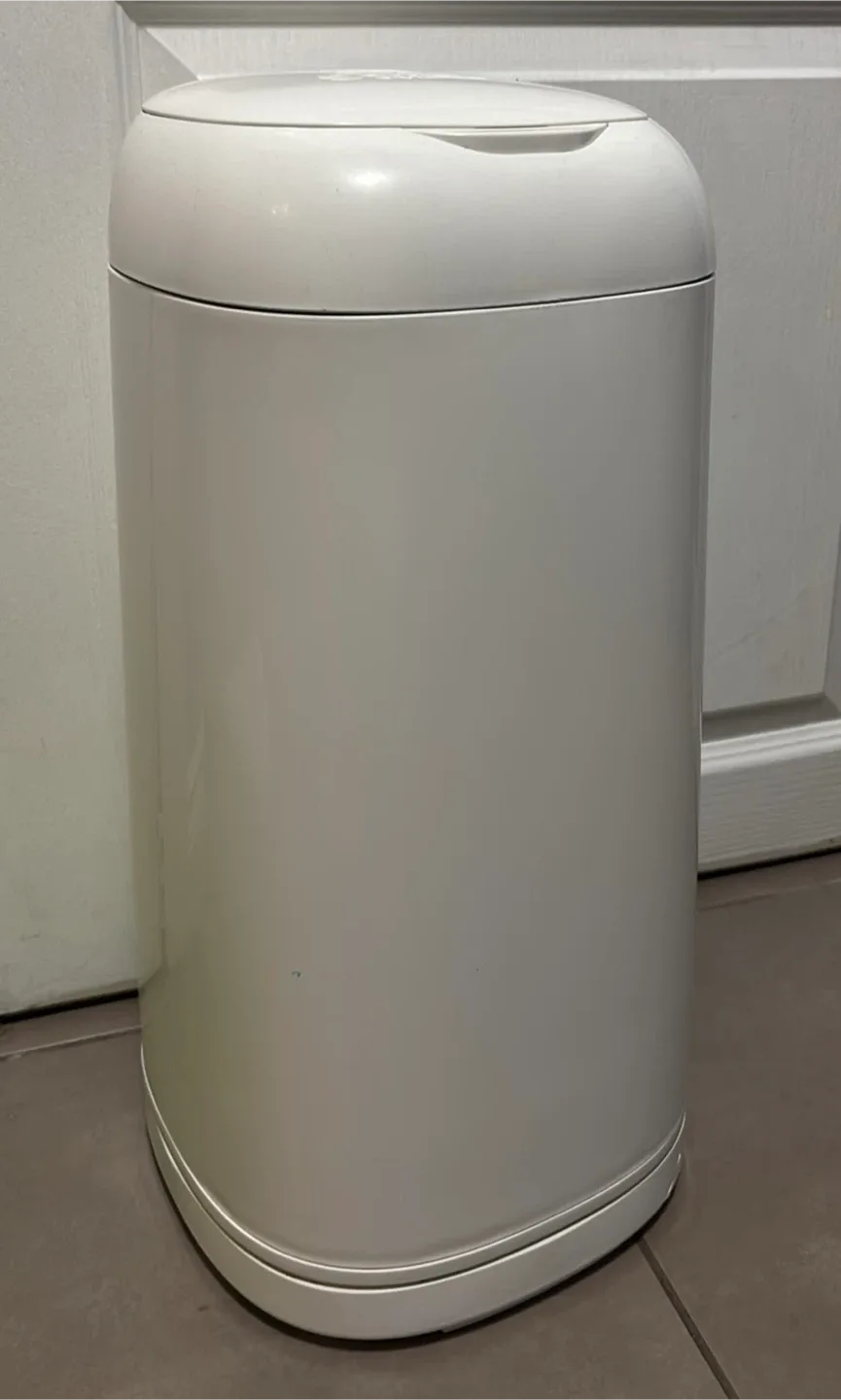 Potty Training Bundle: Fisher-Price Potty, Paw Patrol Seat image indicator(3)