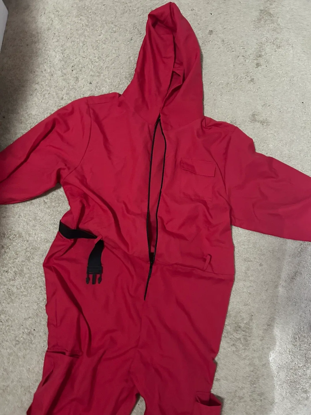 Squid Game Costume - Red Jumpsuit and Mask image indicator(3)