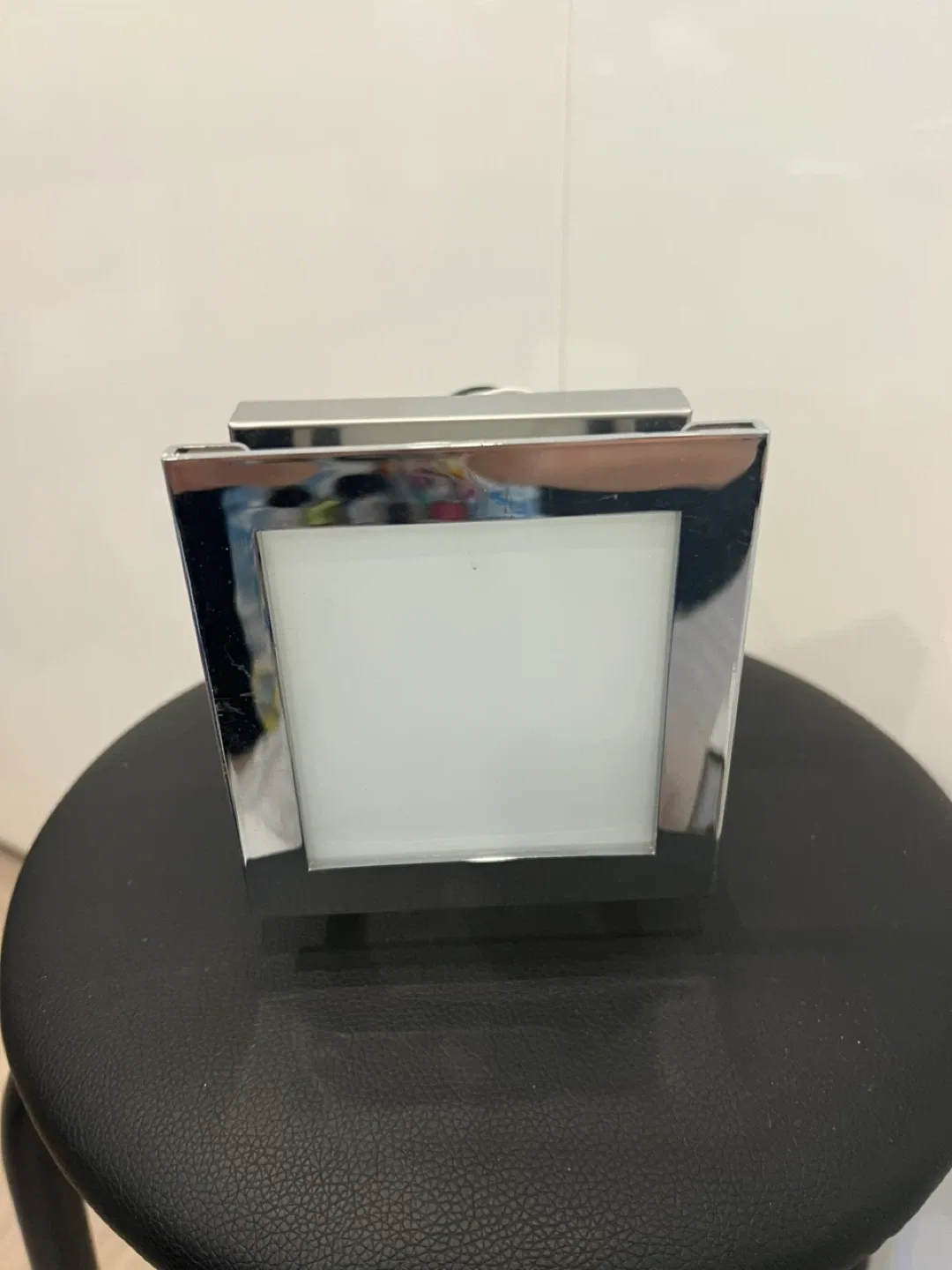 Hampton Bay Vanity Light - Chrome Finish image indicator(2)