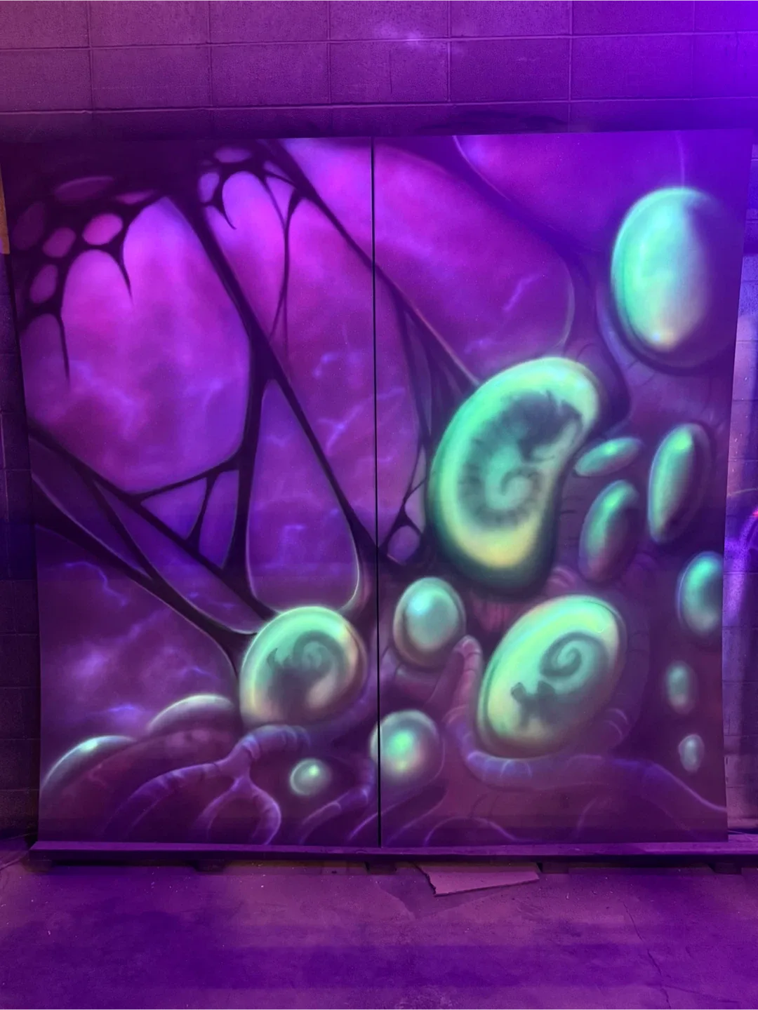 Custom Airbrush Mural (8’x8’) Alien UV Light image indicator(2)
