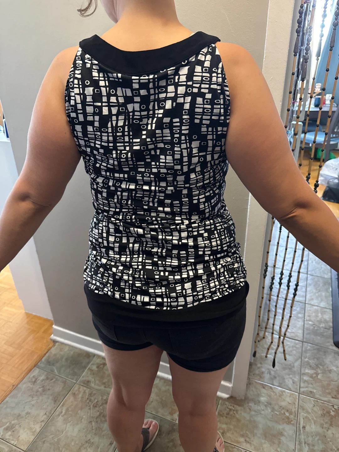 Black & White Patterned Tank Top - photo 2