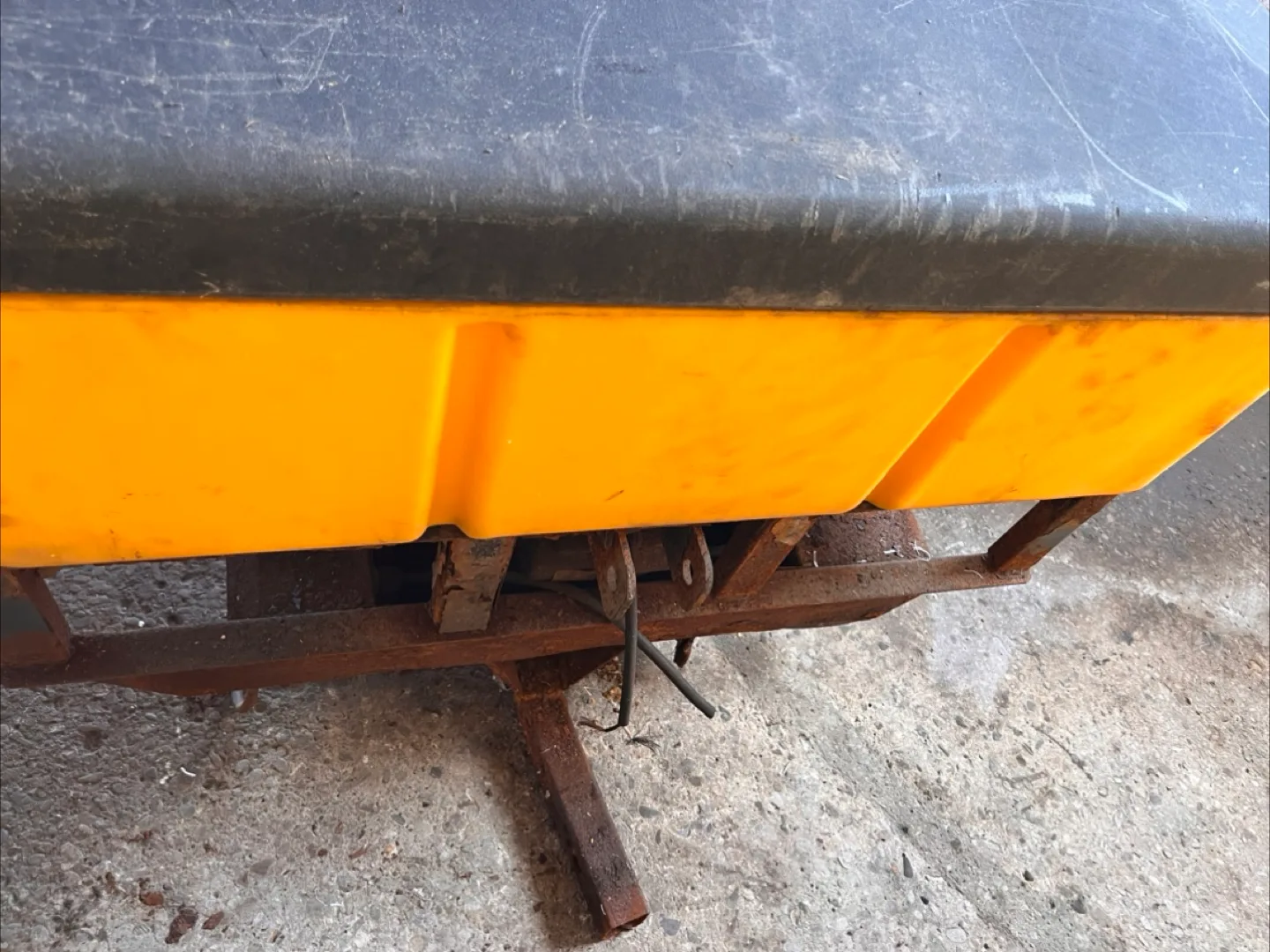 Salter for pick up truck image indicator(2)