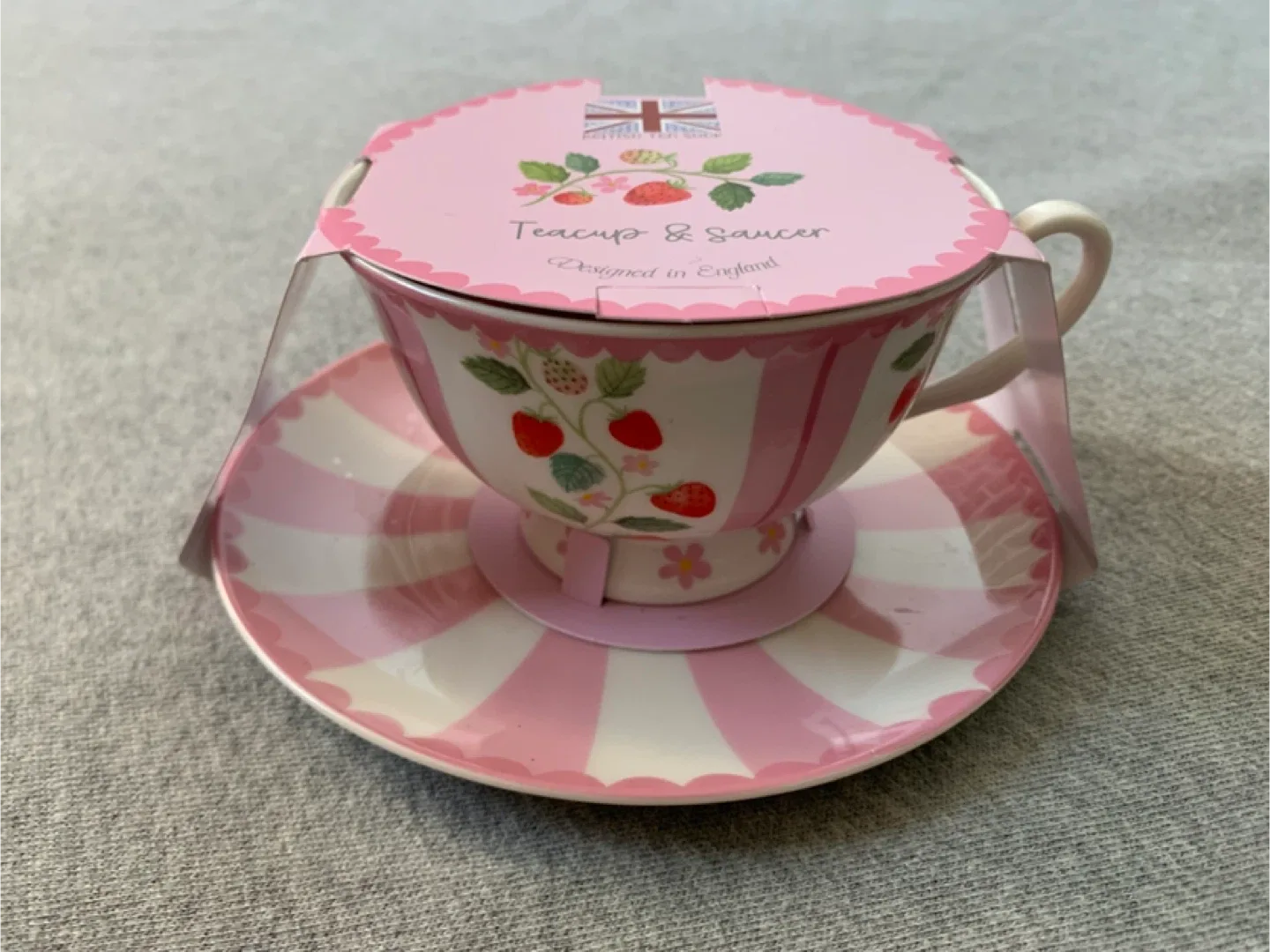 British Tea Shop Strawberry Teacup & Saucer - New thumbnail