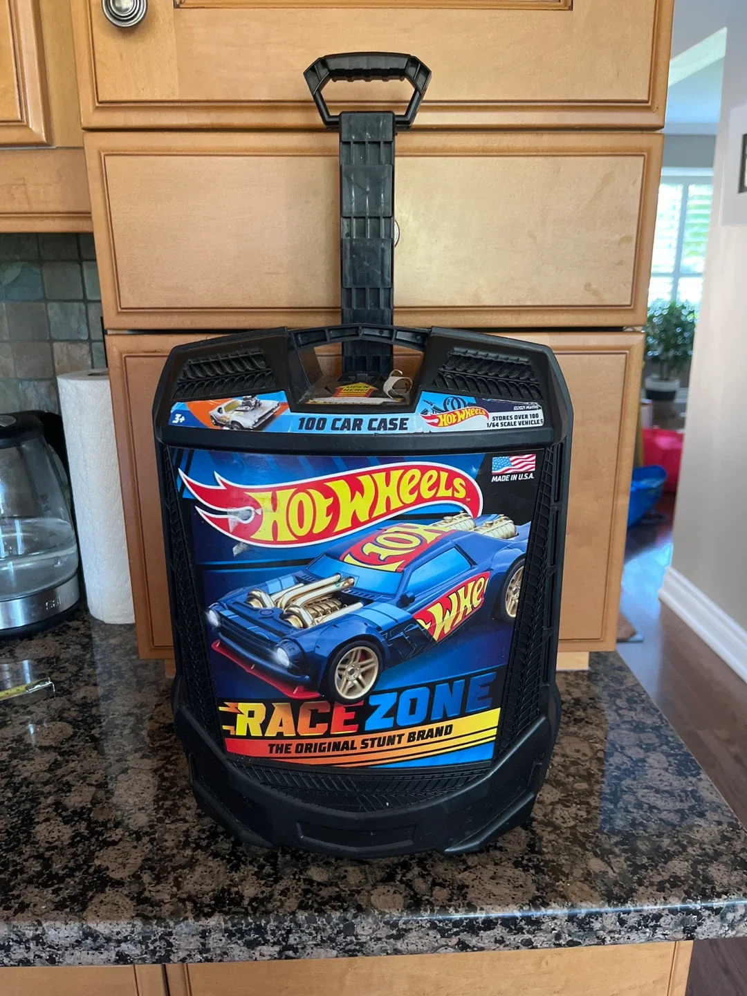 Hot Wheels 100 Car Case - Race Zone image indicator(4)