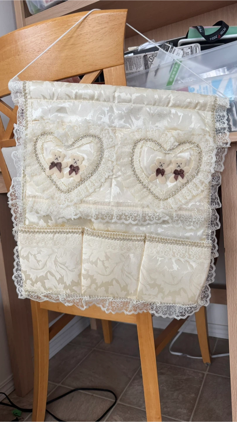 Cream Wall Organizer with Teddy Bear Design