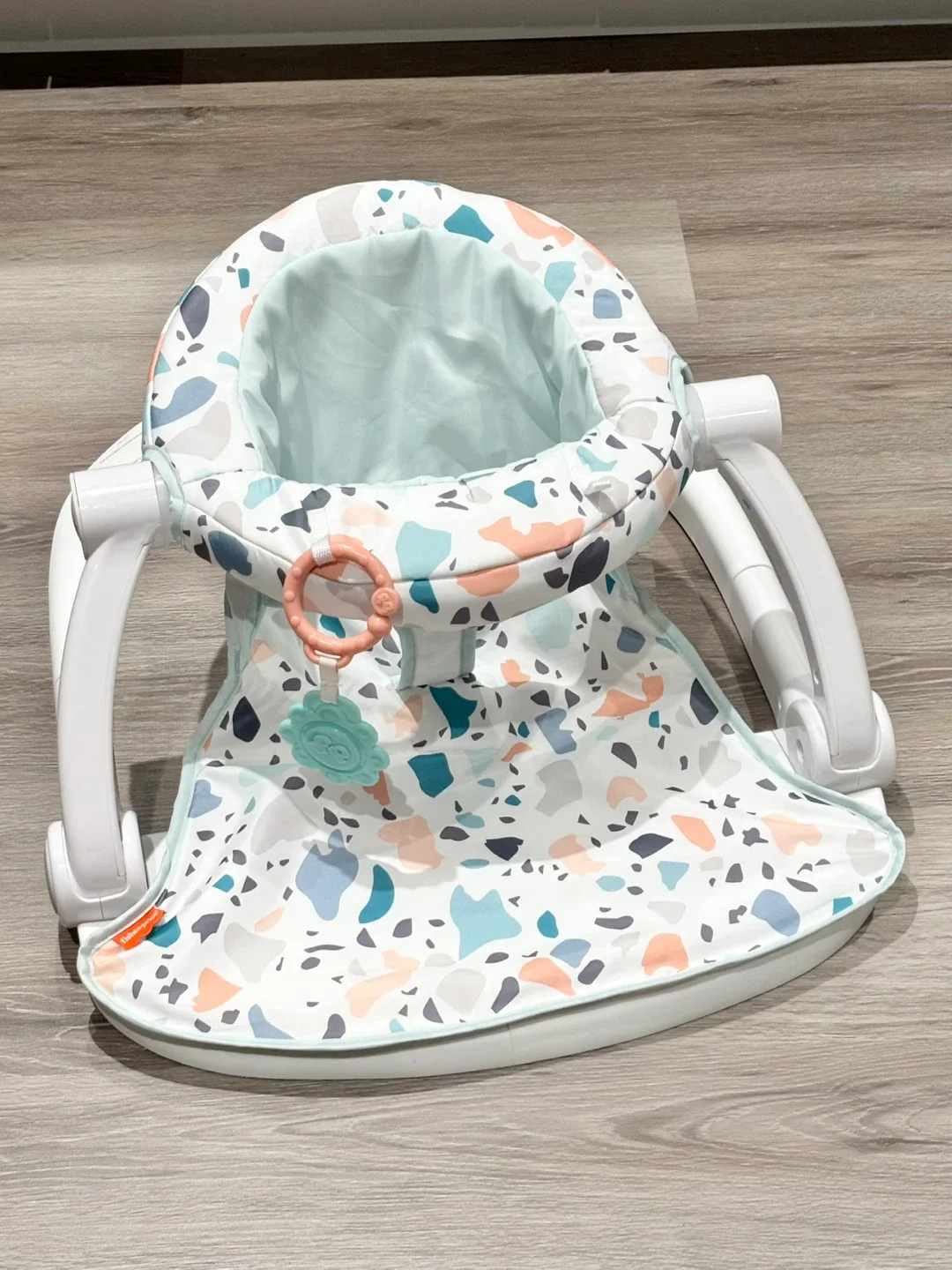 Sit me Up Floor Seat by Fisher Price thumbnail