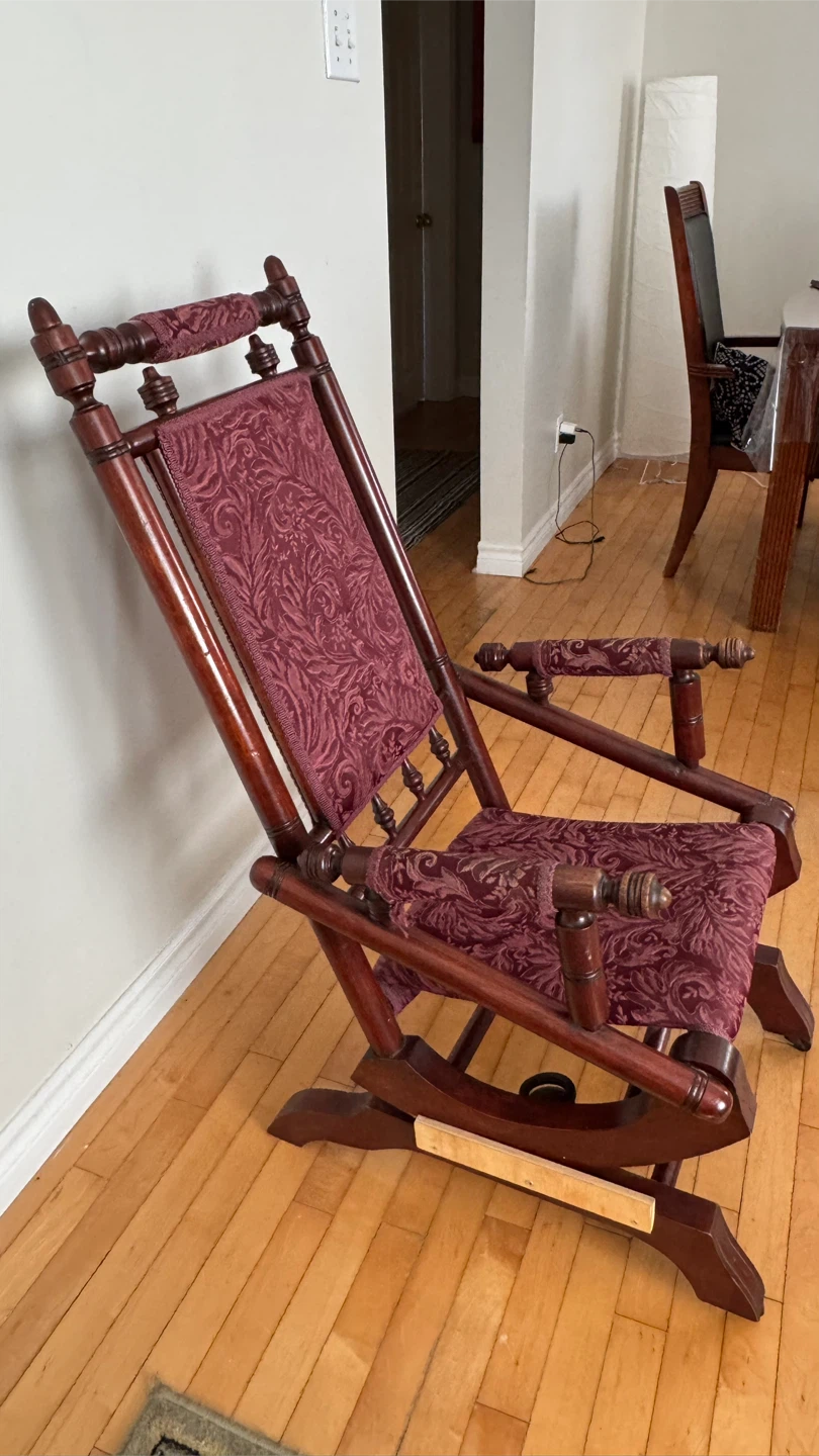Antique Wooden Rocking Chair - photo 2