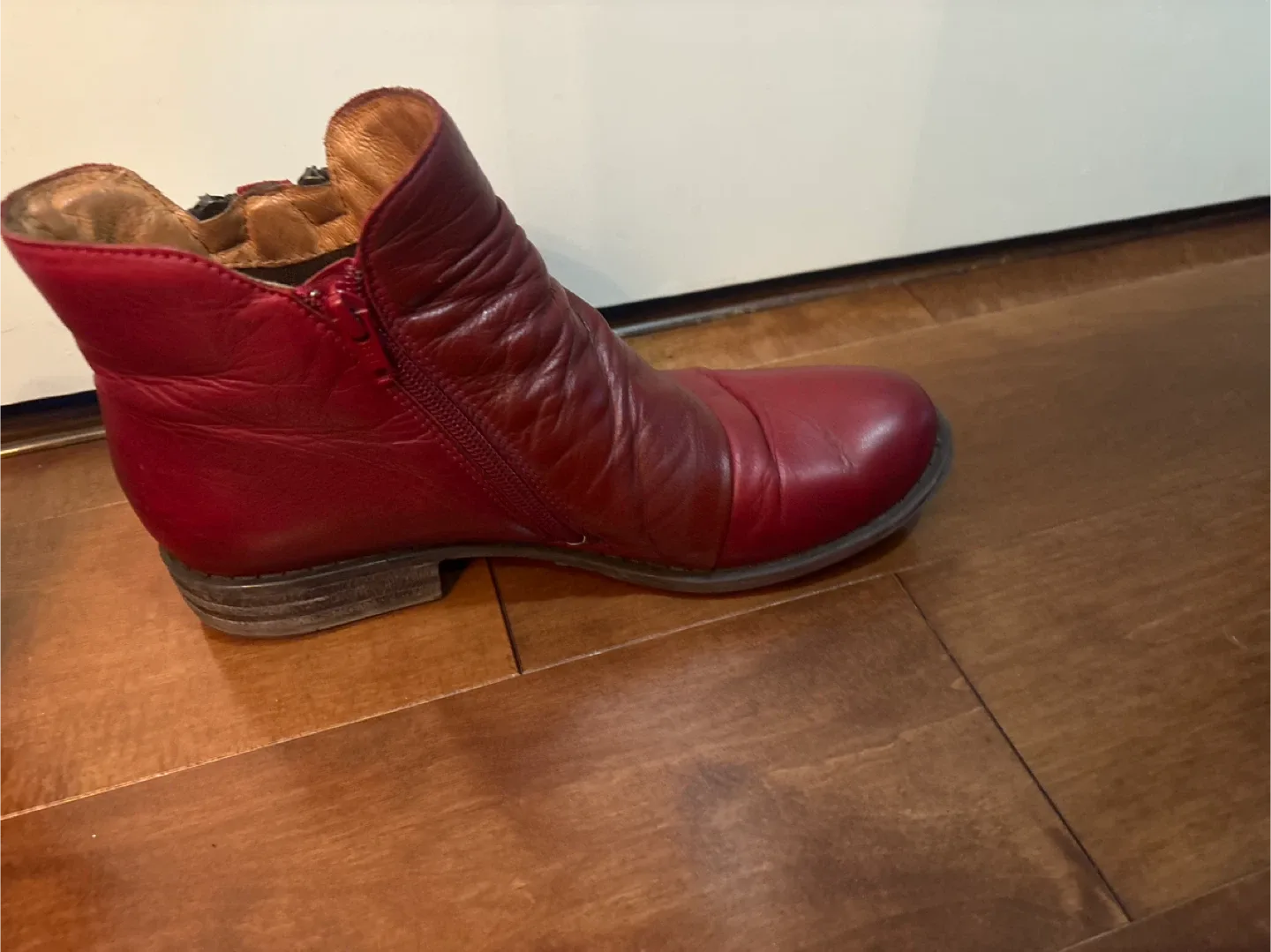 Red Leather Ankle Boots - Size 39 image indicator(2)