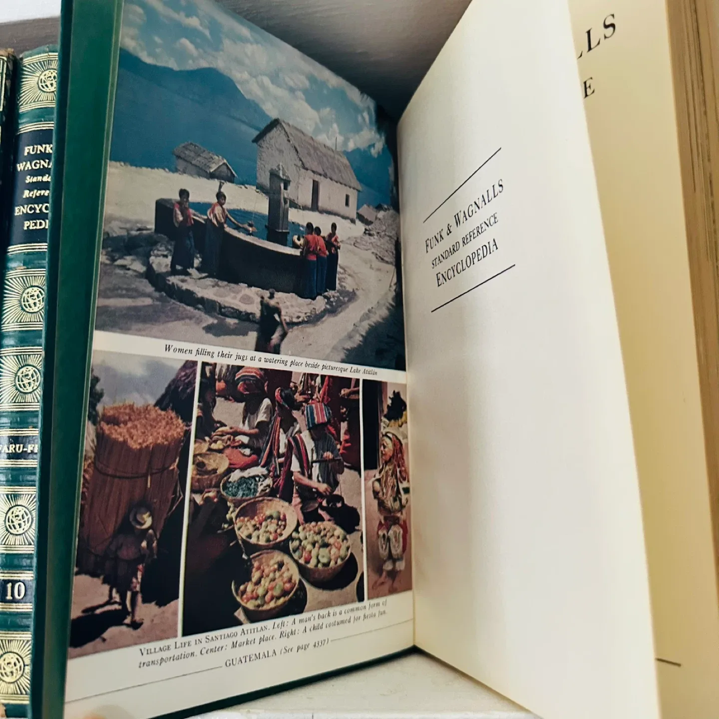 Funk & Wagnalls Standard Reference Encyclopedia Set image indicator(3)